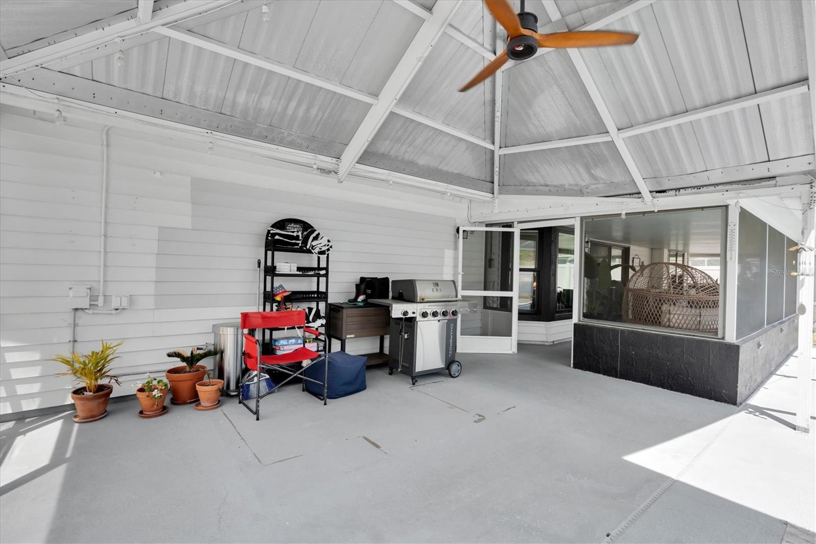 NATURES HIDEAWAY PH 02 - Residential