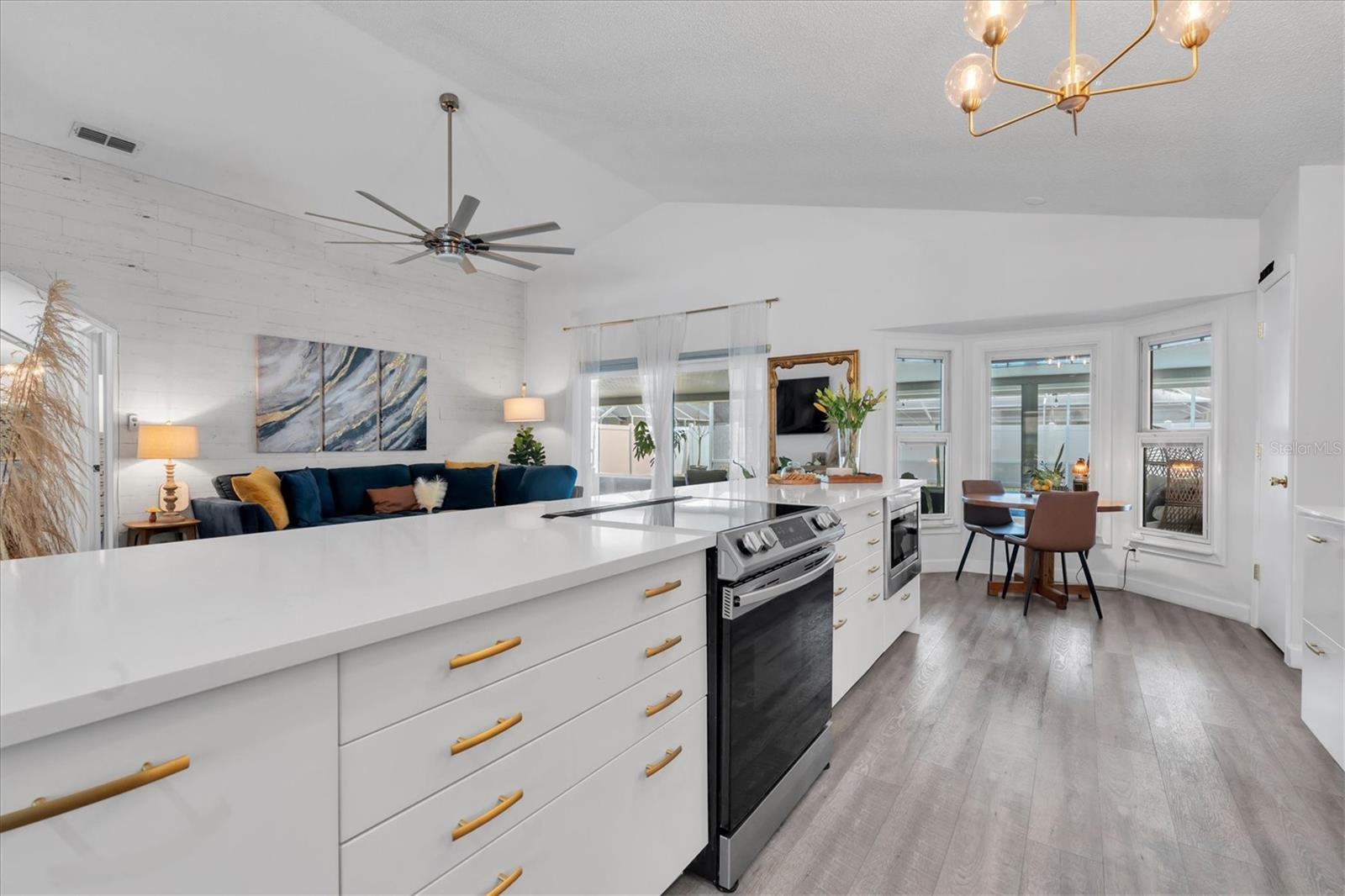 NATURES HIDEAWAY PH 02 - Residential