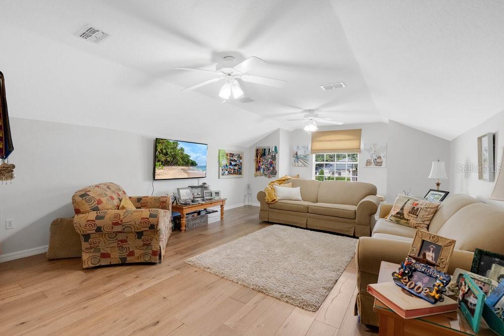 GLEN ABBEY UNIT 06 - Residential