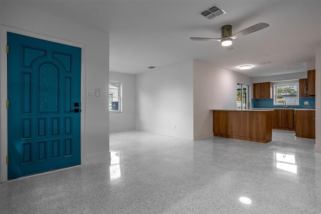 Photo of 829 89th Avenue N, St Petersburg, FL 33702 (MLS # TB8472113)