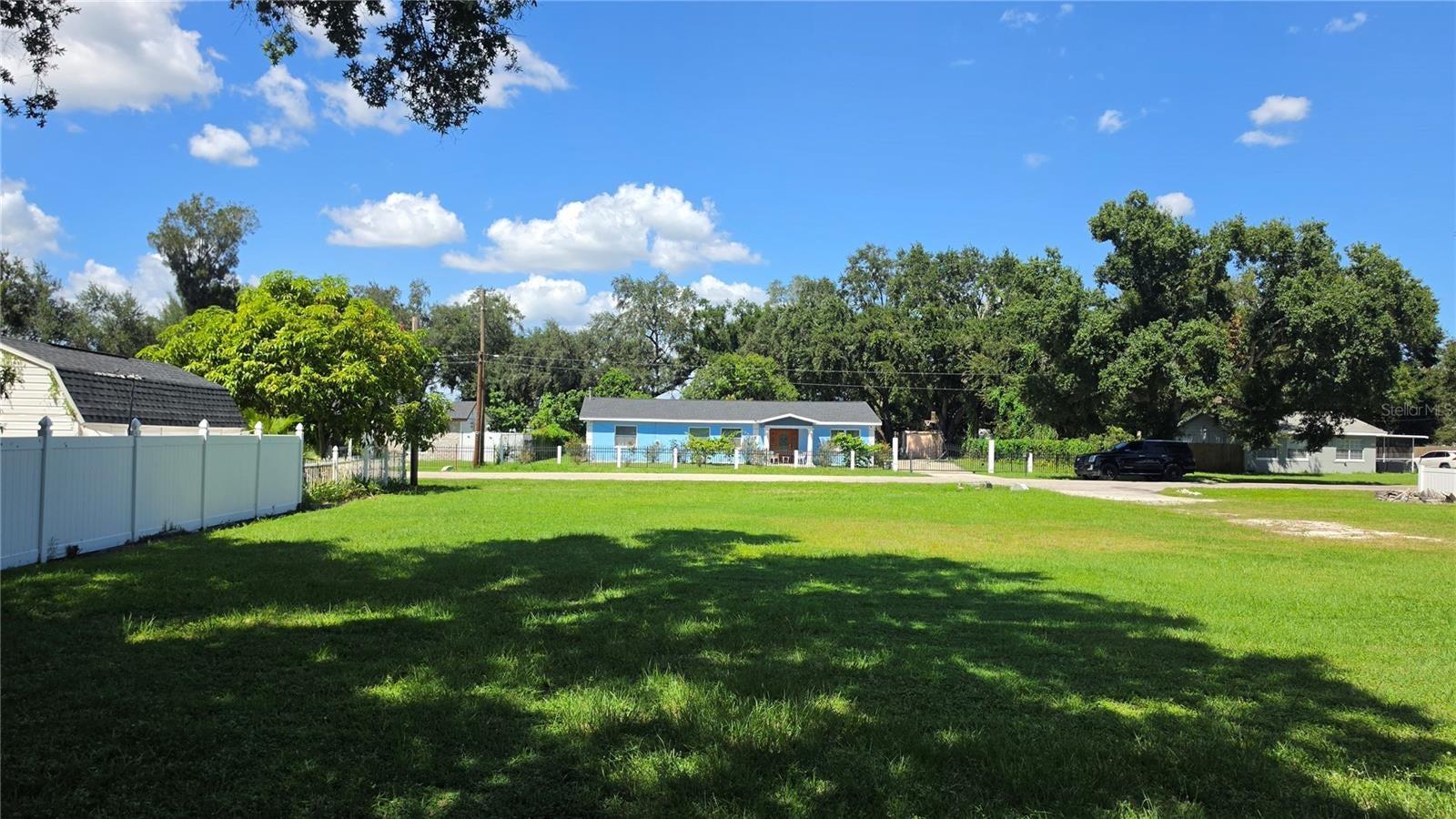4040 W COMANCHE AVENUE