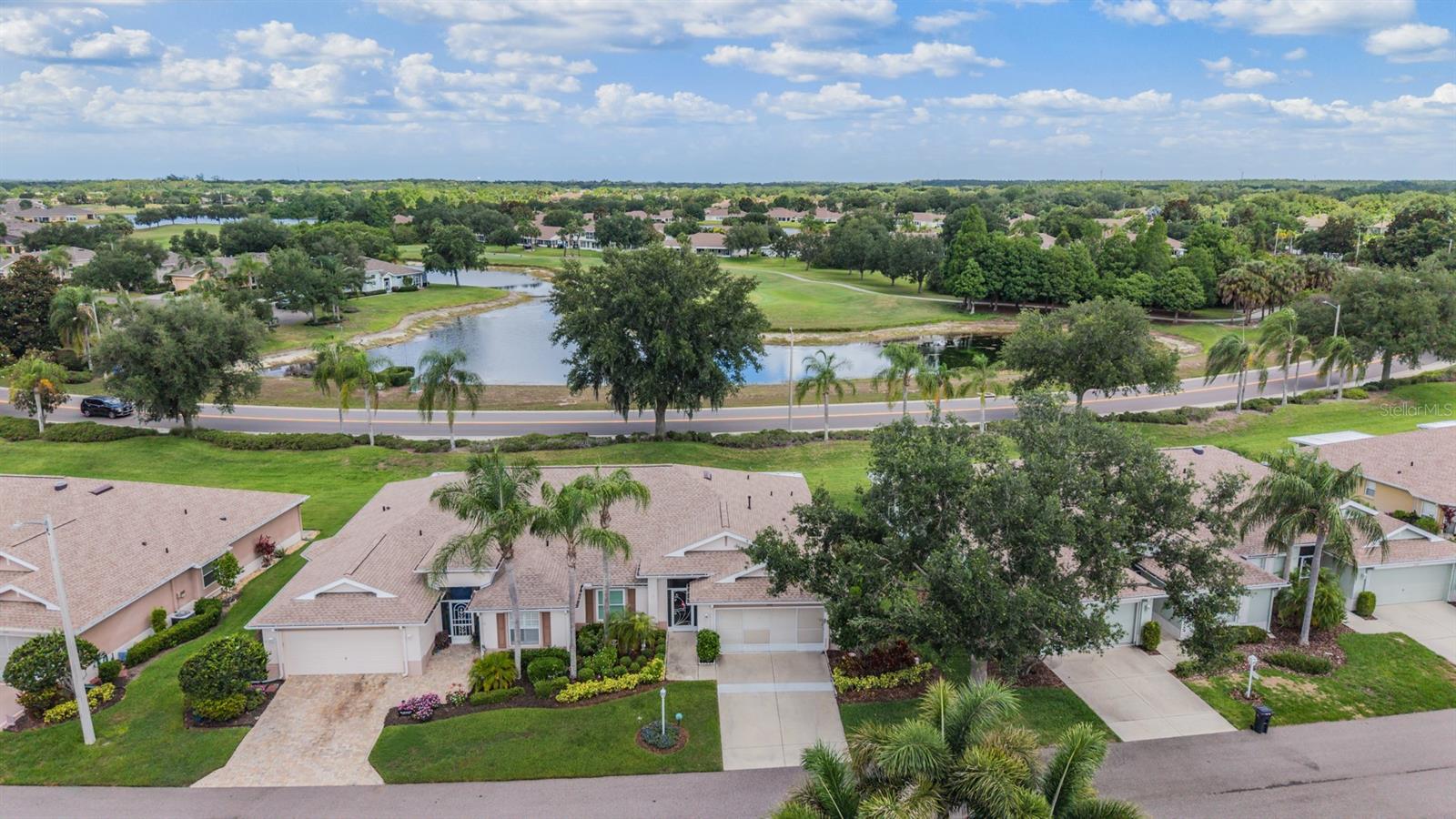 CORINTH CONDO - Residential