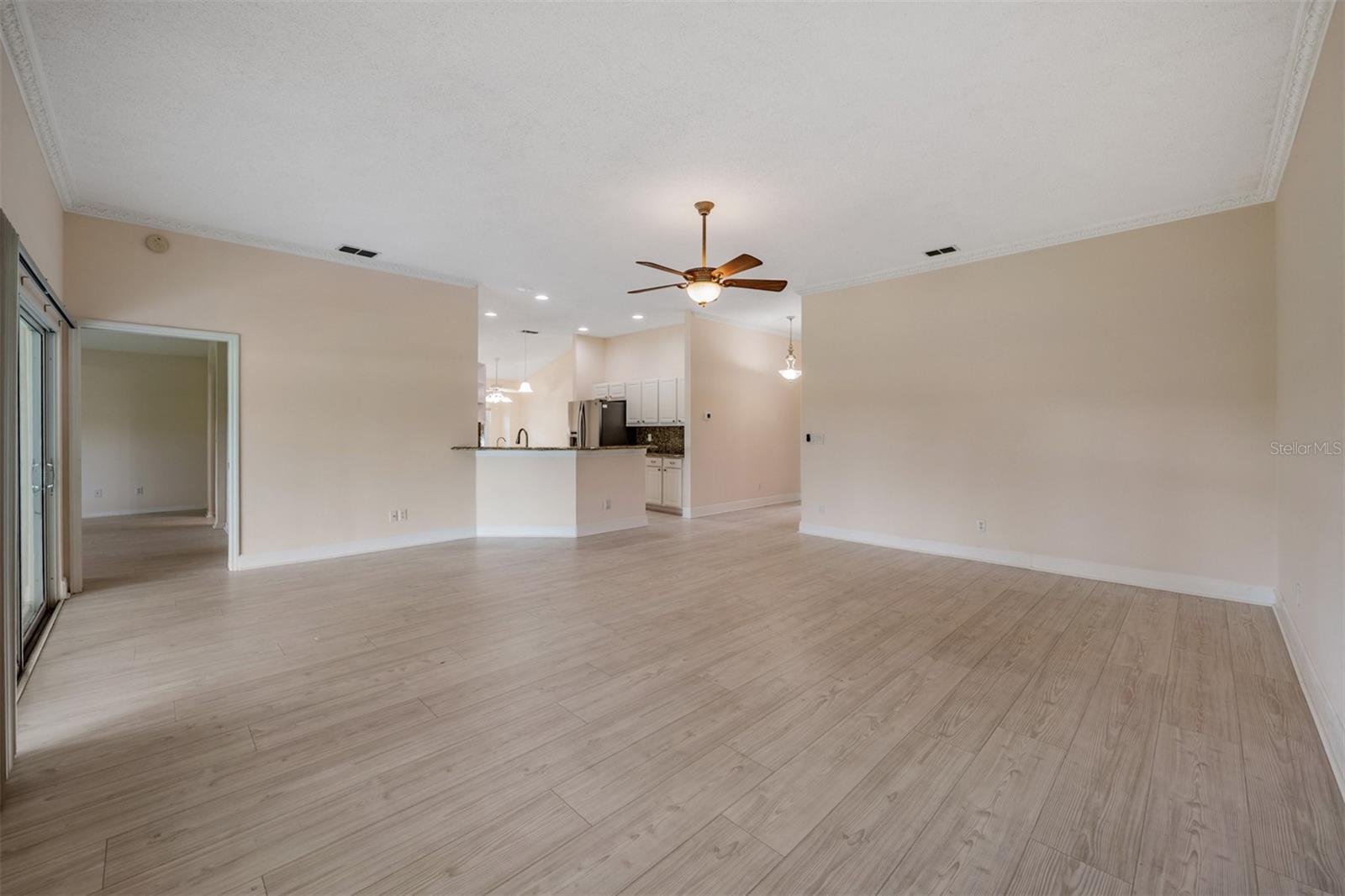 CORINTH CONDO - Residential