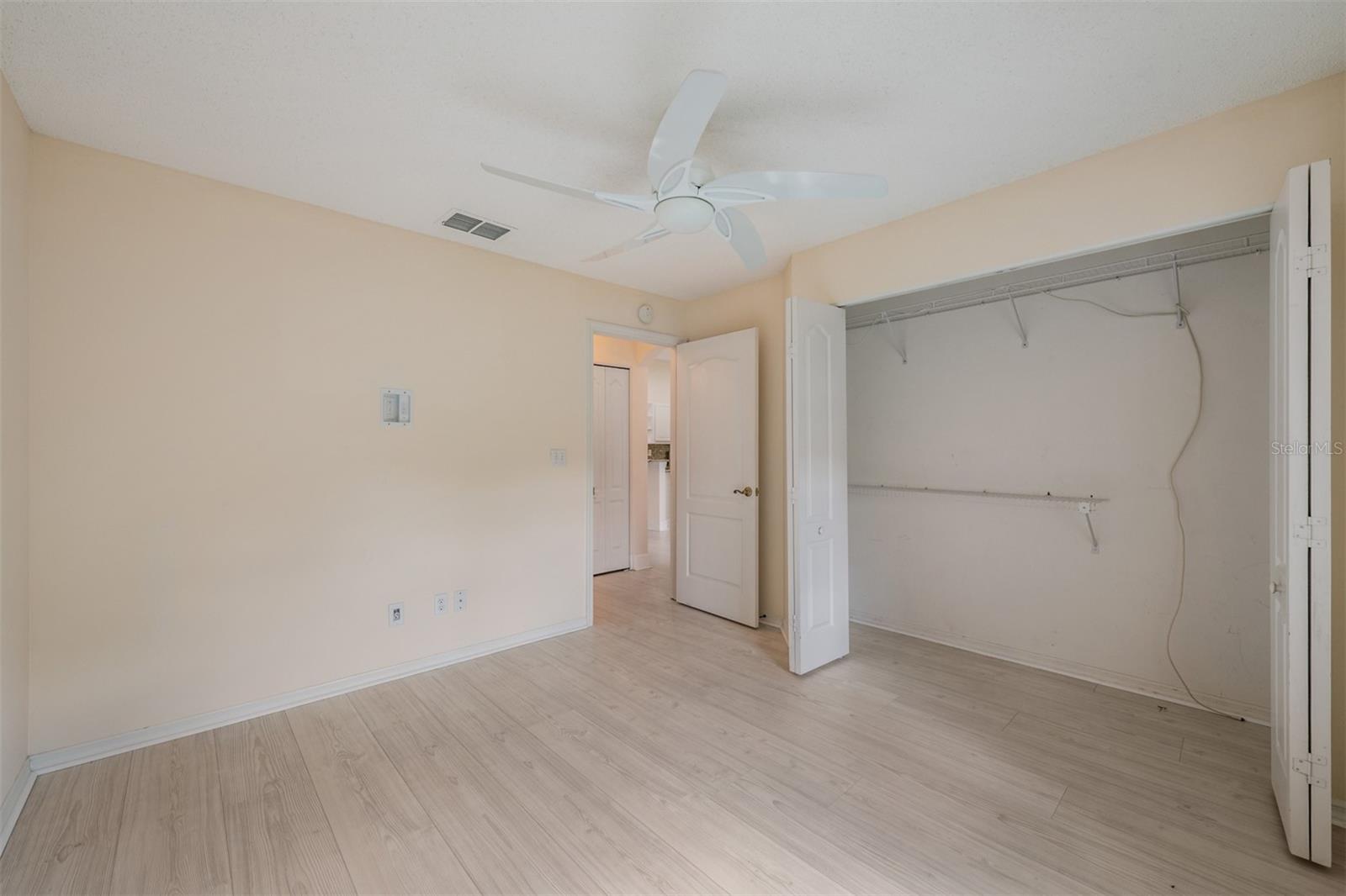 CORINTH CONDO - Residential