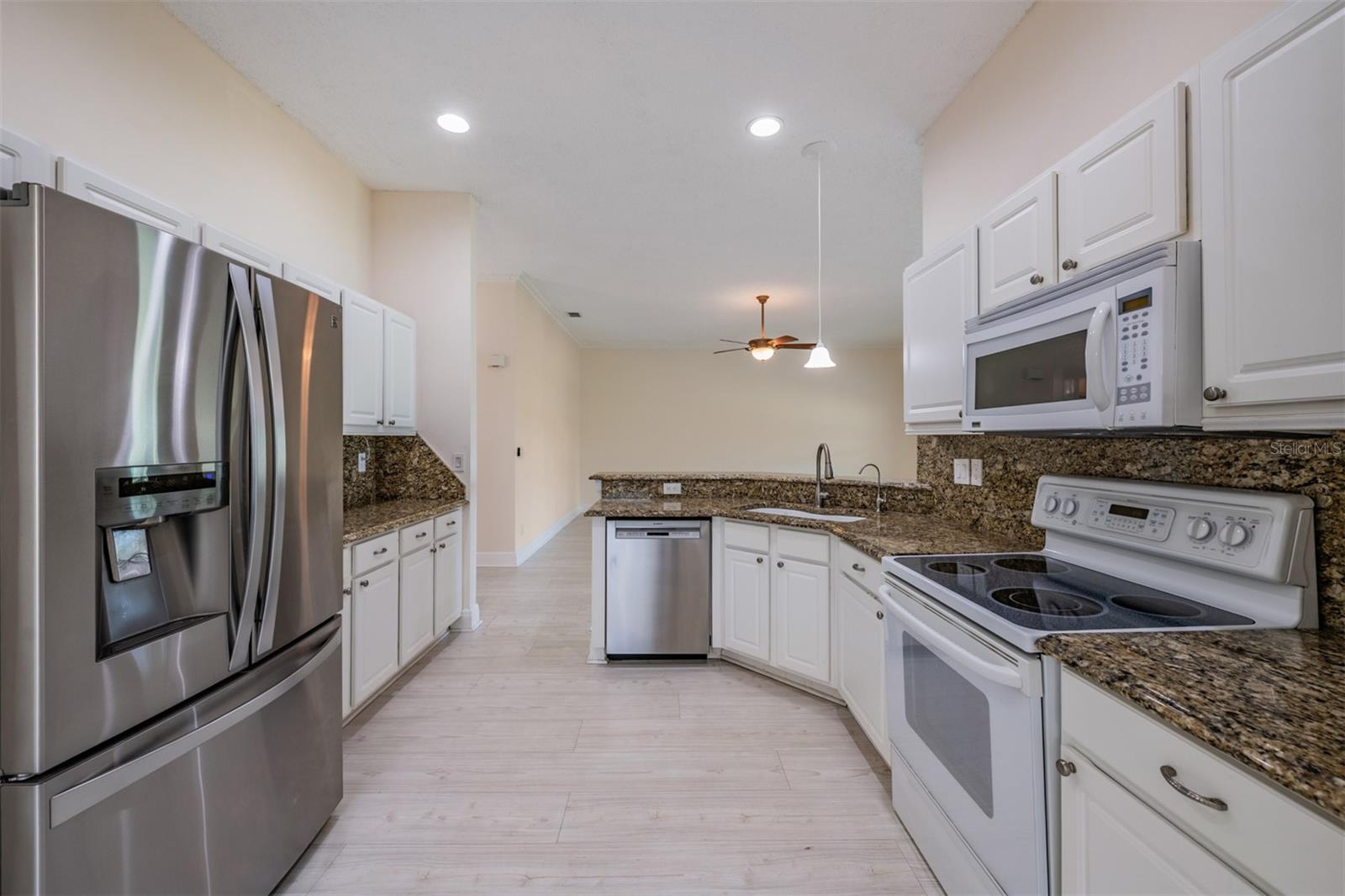 CORINTH CONDO - Residential