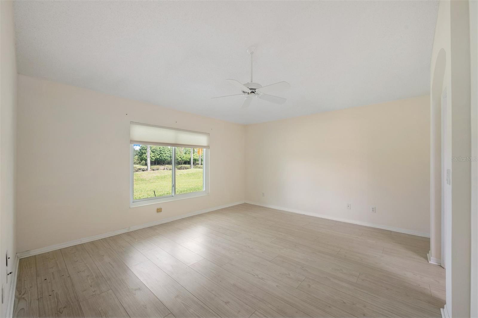 CORINTH CONDO - Residential