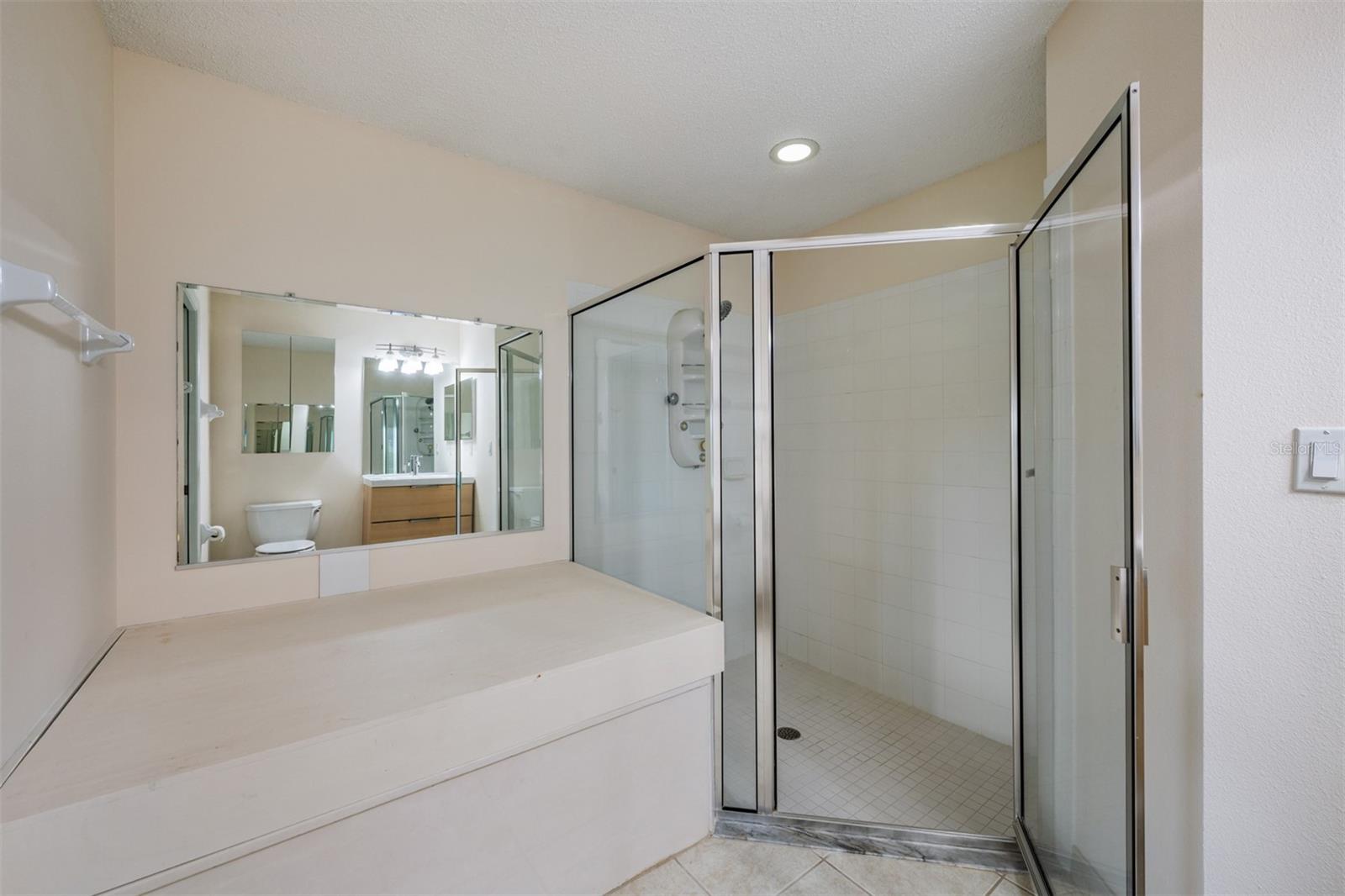 CORINTH CONDO - Residential