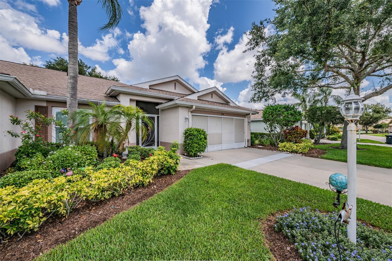 CORINTH CONDO - Residential