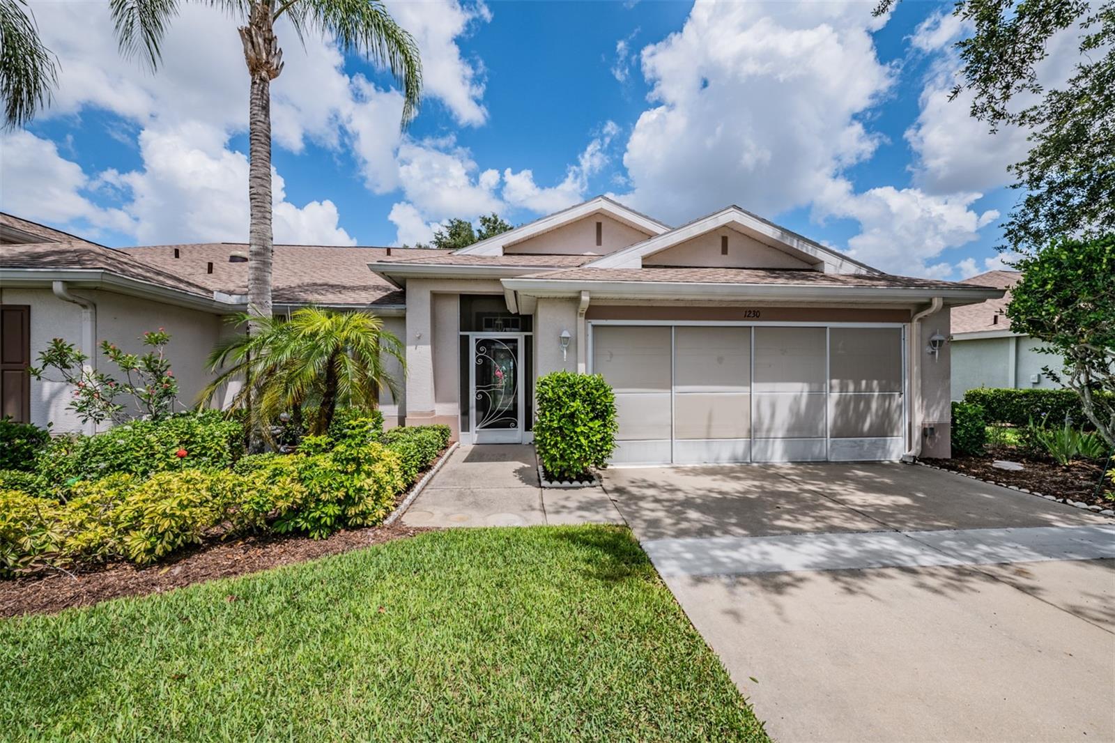 CORINTH CONDO - Residential