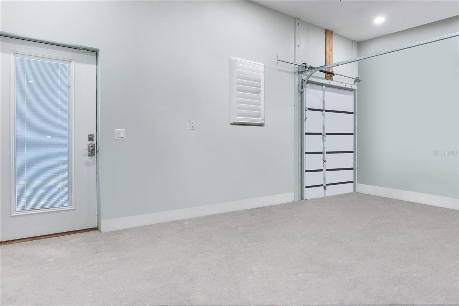 ORANGE LAKE SHORES - Residential