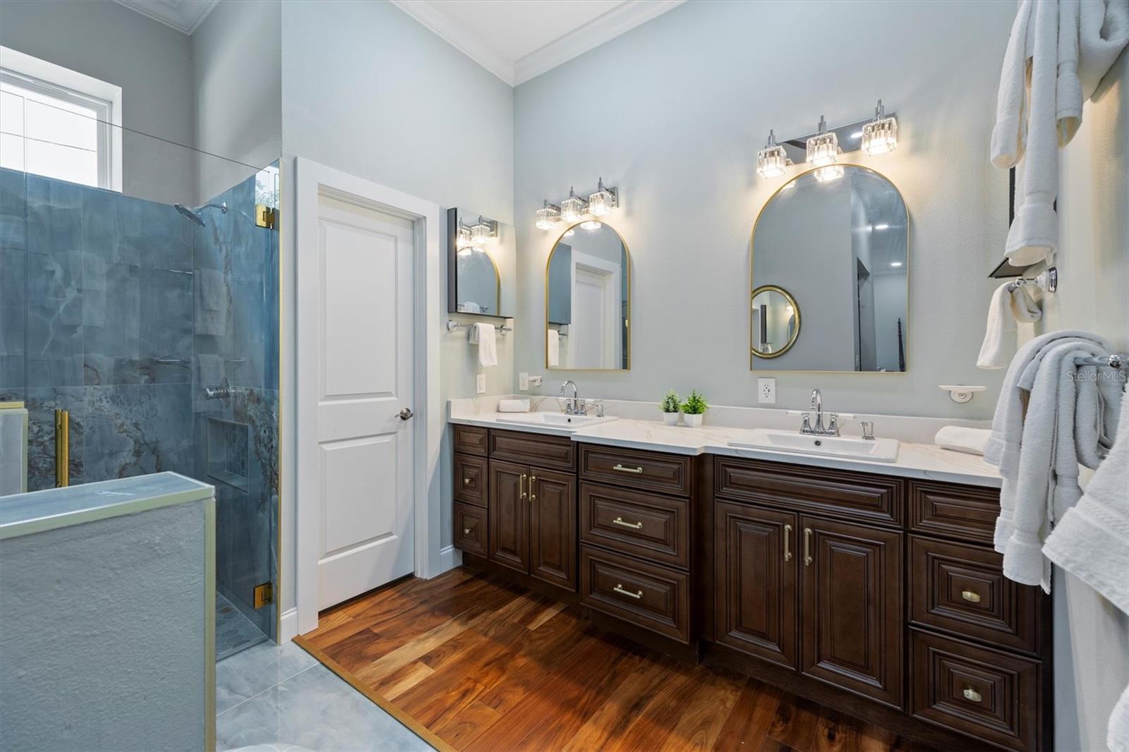 ORANGE LAKE SHORES - Residential