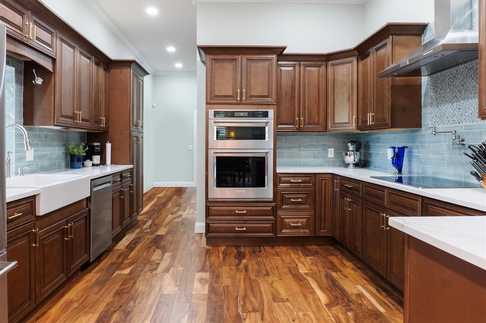 ORANGE LAKE SHORES - Residential