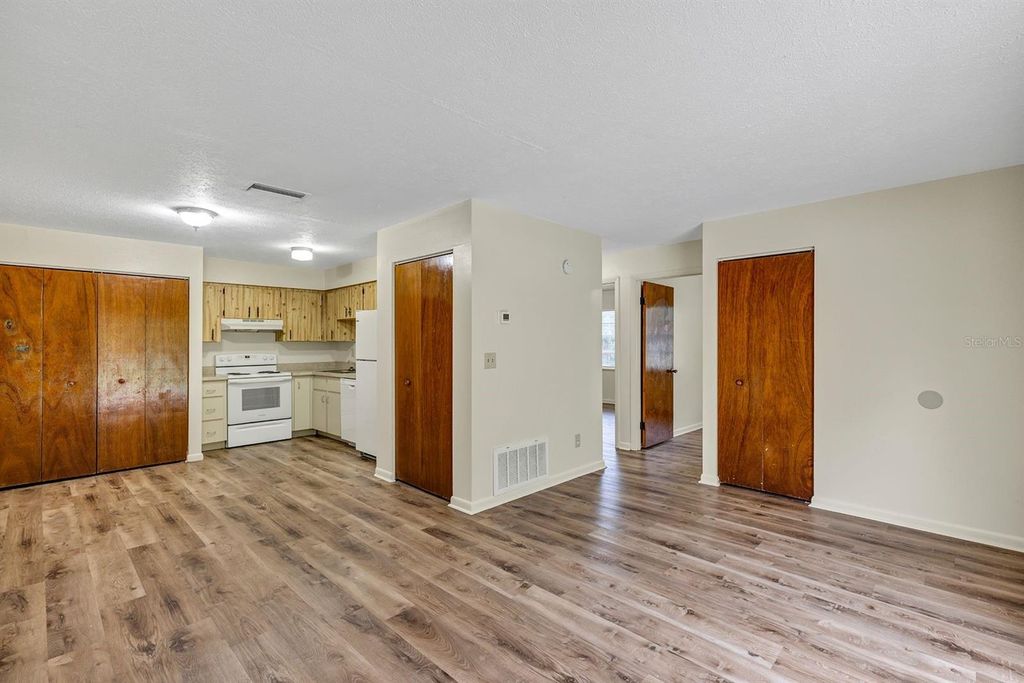 Photo of 3800 SE 17th Court #B, Ocala, FL 34480 (MLS # O6398086)