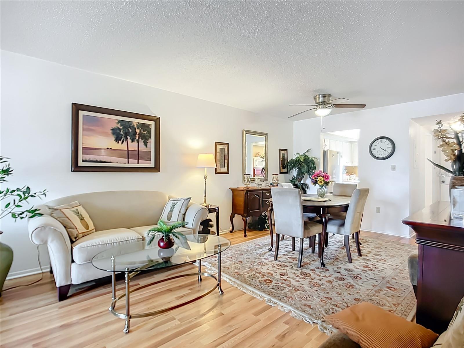 BAYSHORE ON THE LAKE APTS II SEC 1 - Residential