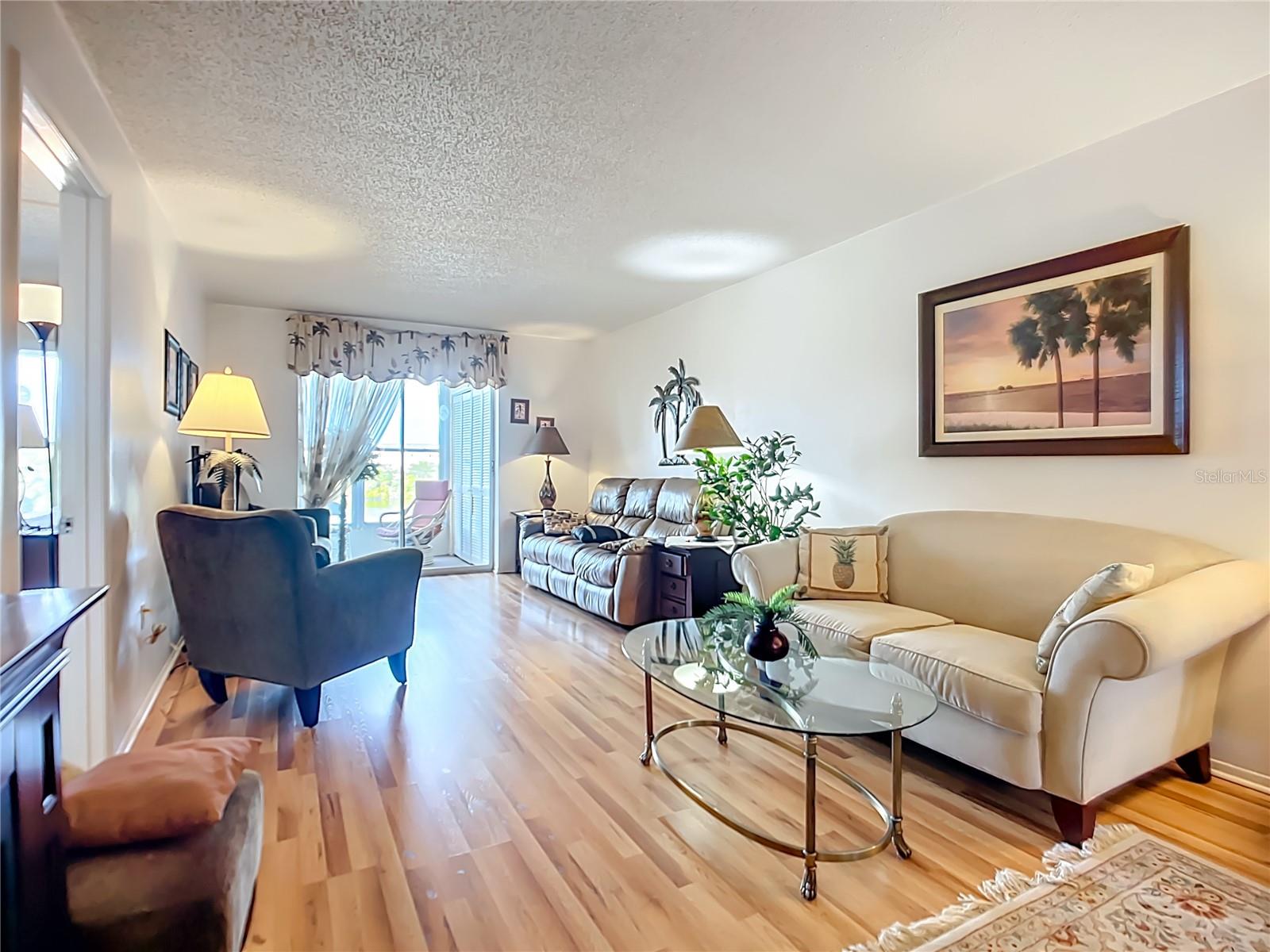 BAYSHORE ON THE LAKE APTS II SEC 1 - Residential