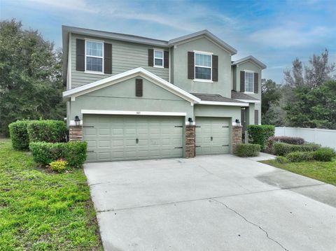 A home in DELAND