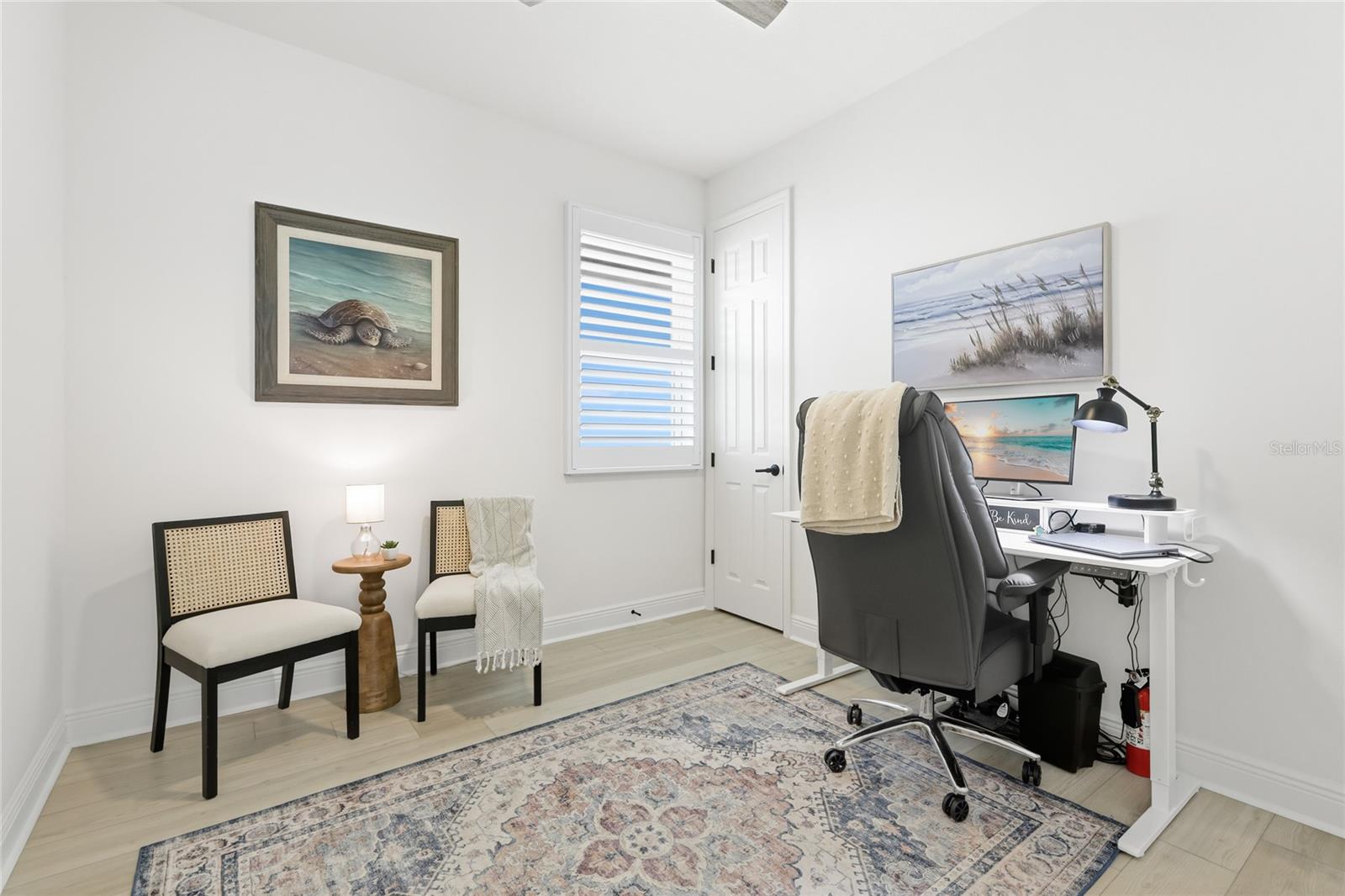SAWGRASS LAKES PH I-III - Residential