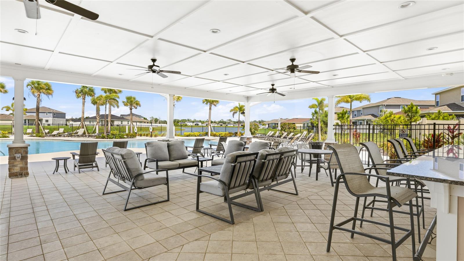 SAWGRASS LAKES PH I-III - Residential