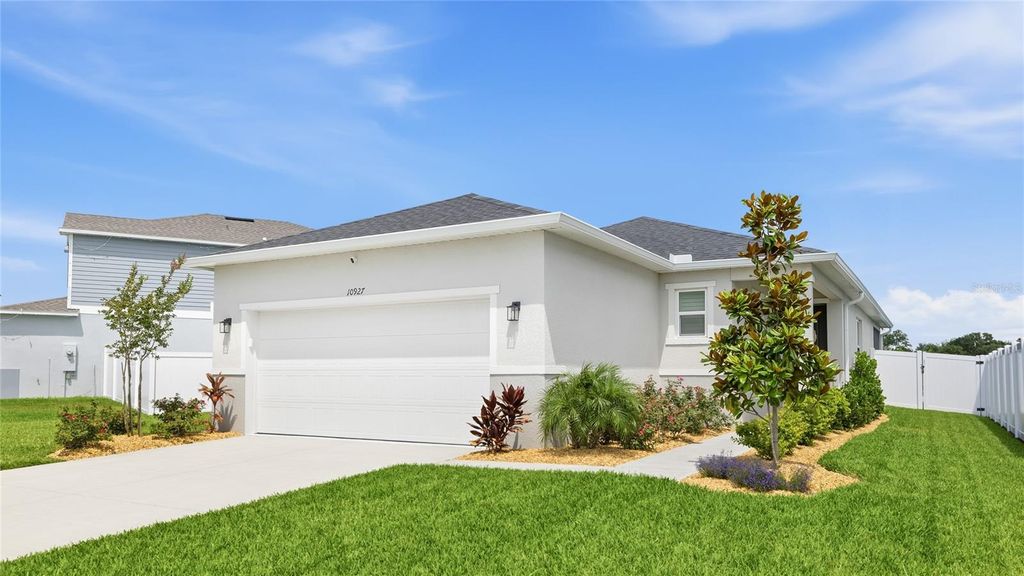 Photo of 10927 Bluestem Cove, Parrish, FL 34219 (MLS # A4693591)