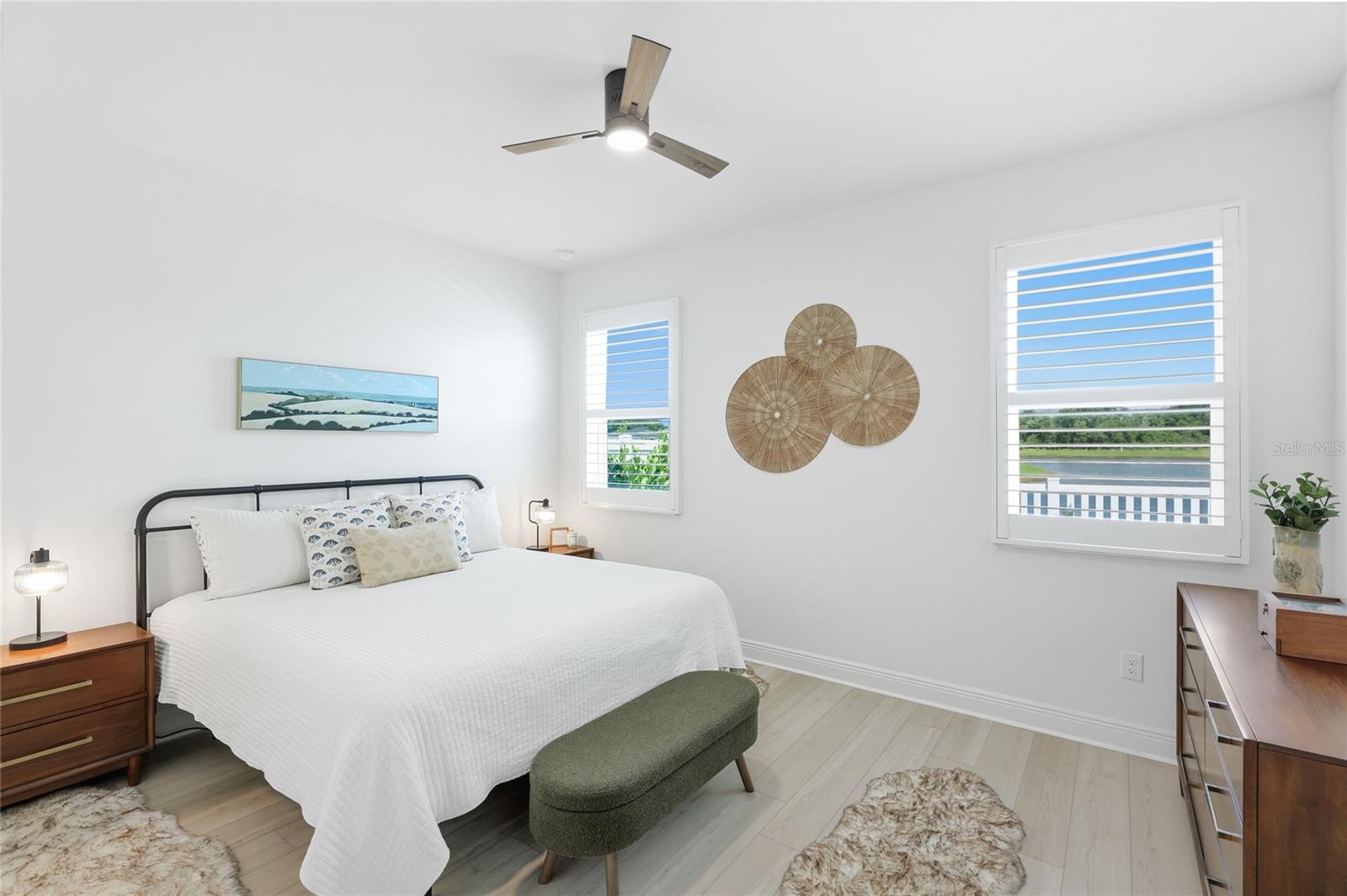 SAWGRASS LAKES PH I-III - Residential
