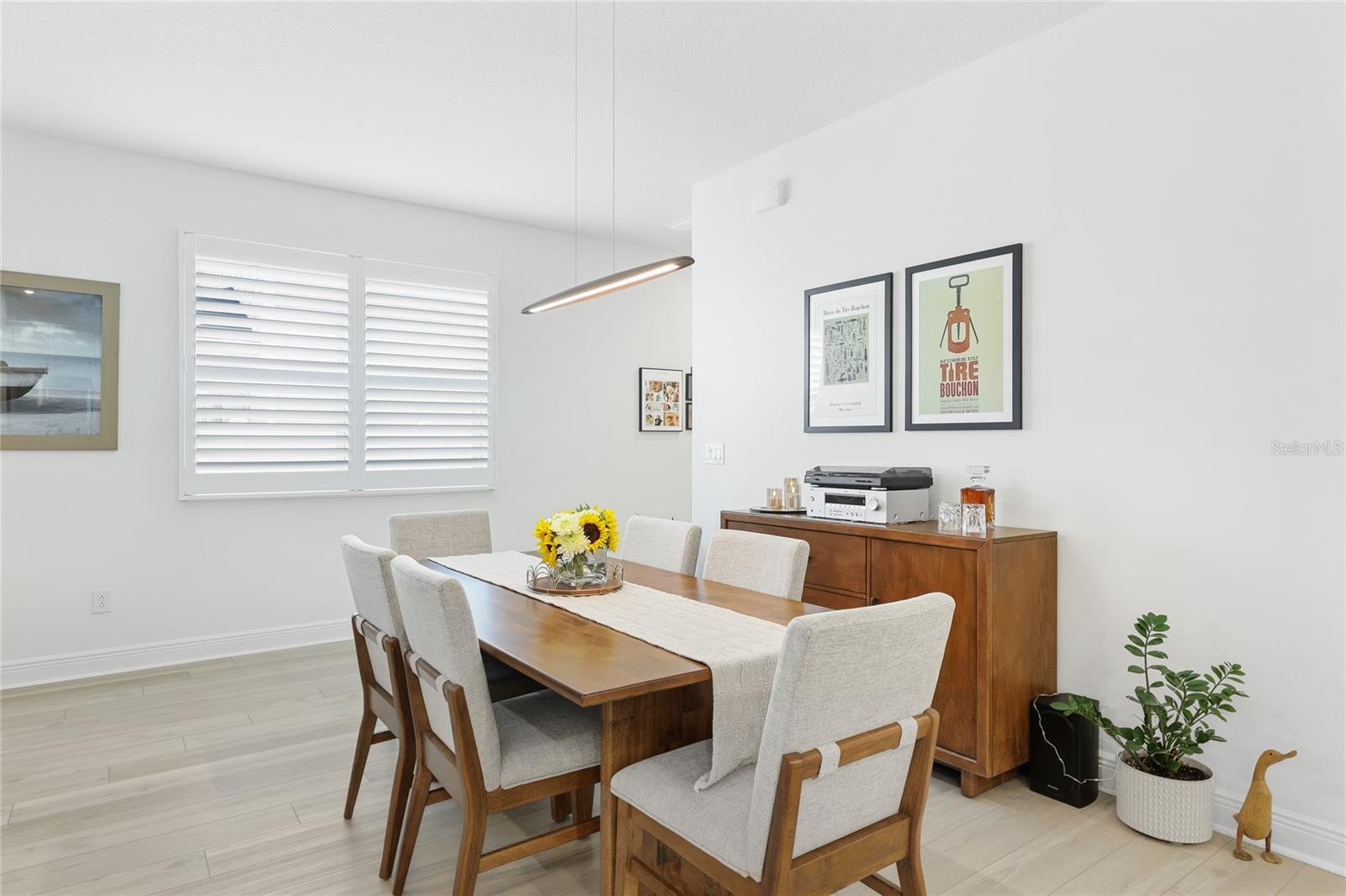 SAWGRASS LAKES PH I-III - Residential