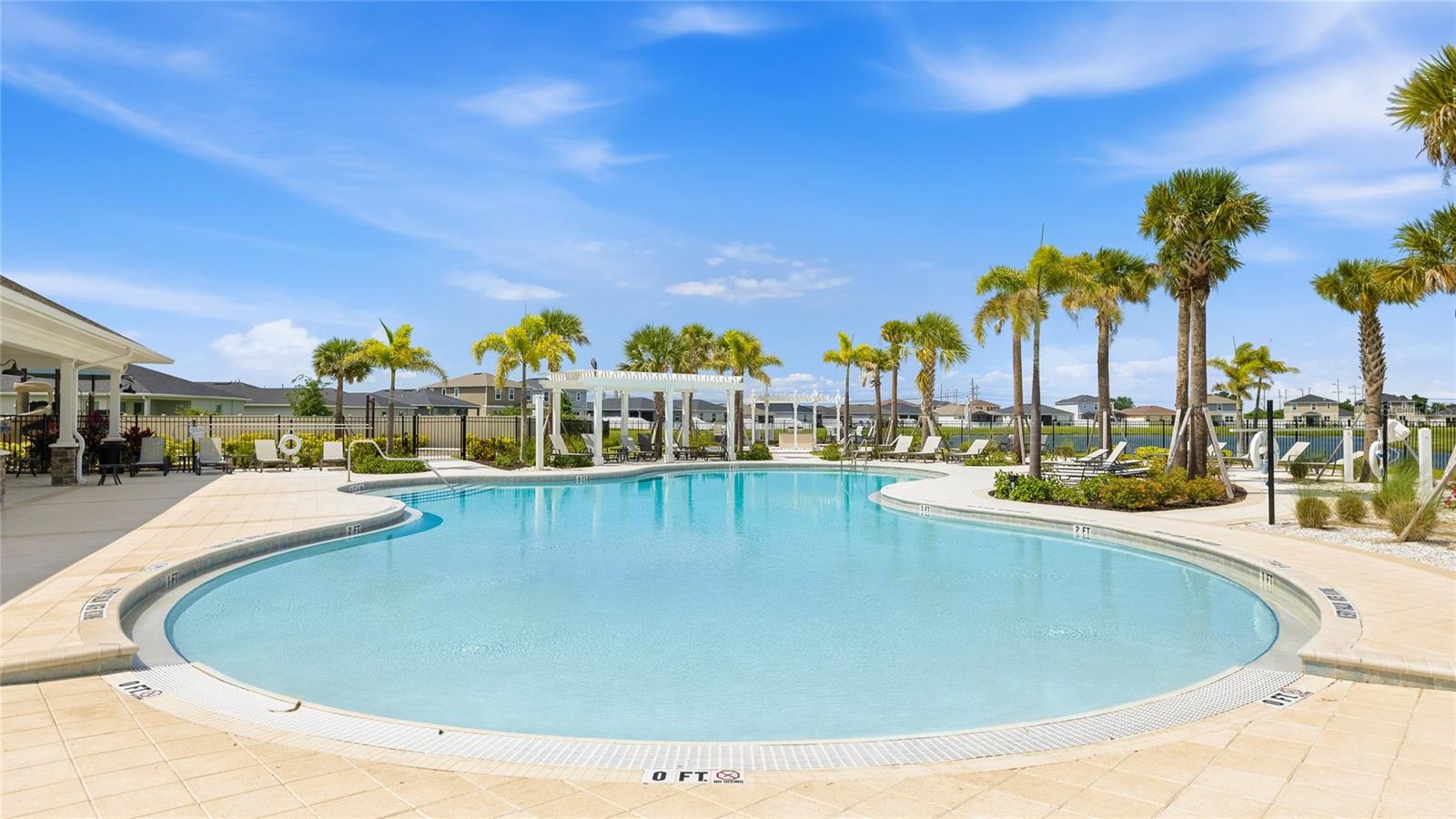 SAWGRASS LAKES PH I-III - Residential