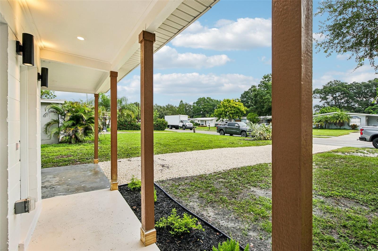 334 E CORNELIUS CIRCLE