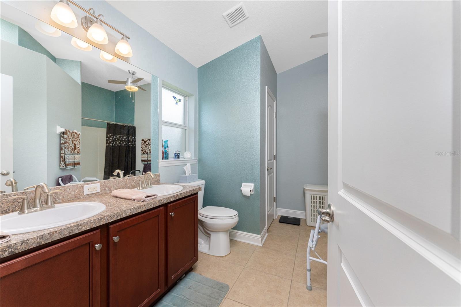 CREEKSIDE - Residential