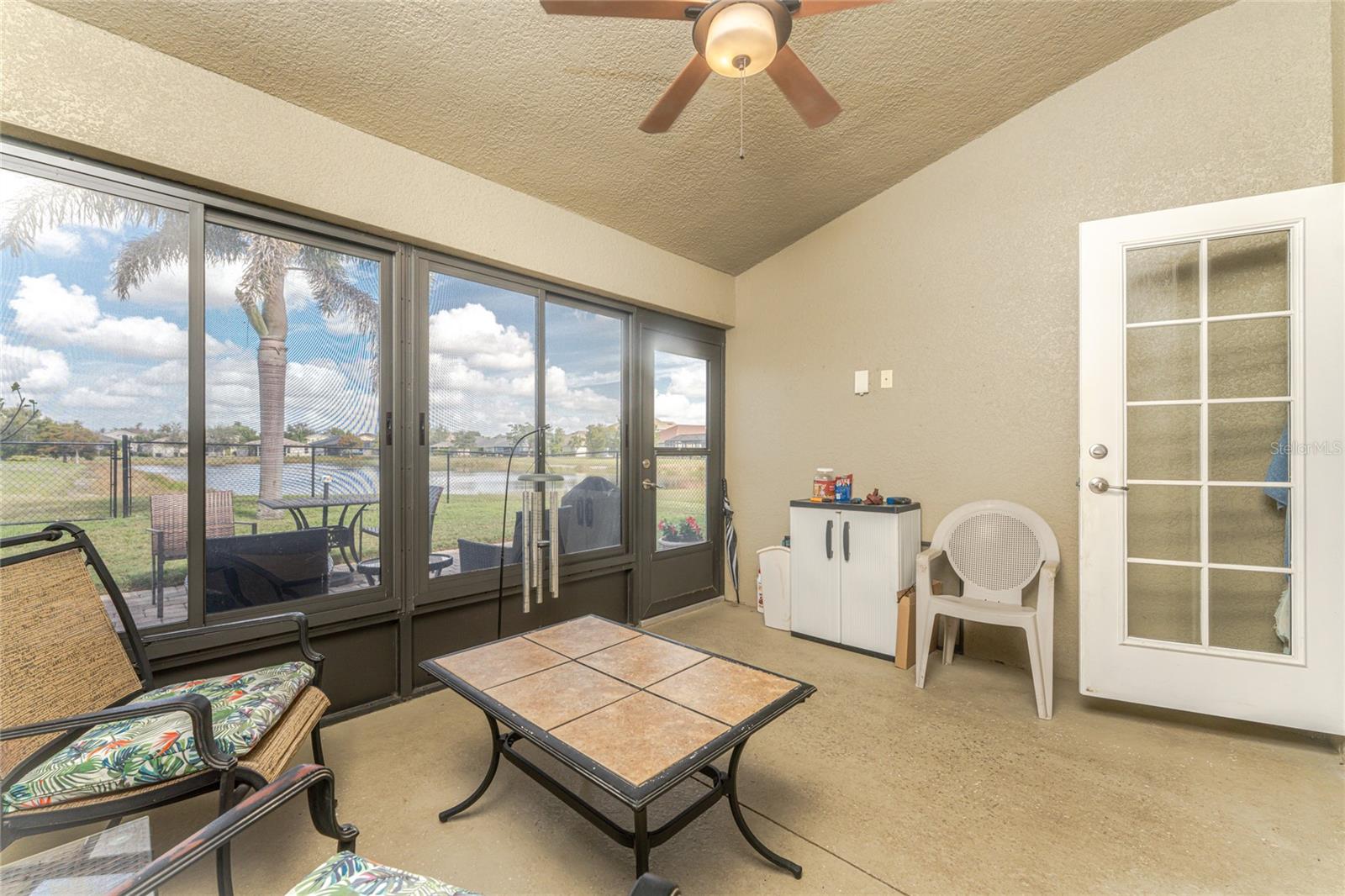 CREEKSIDE - Residential