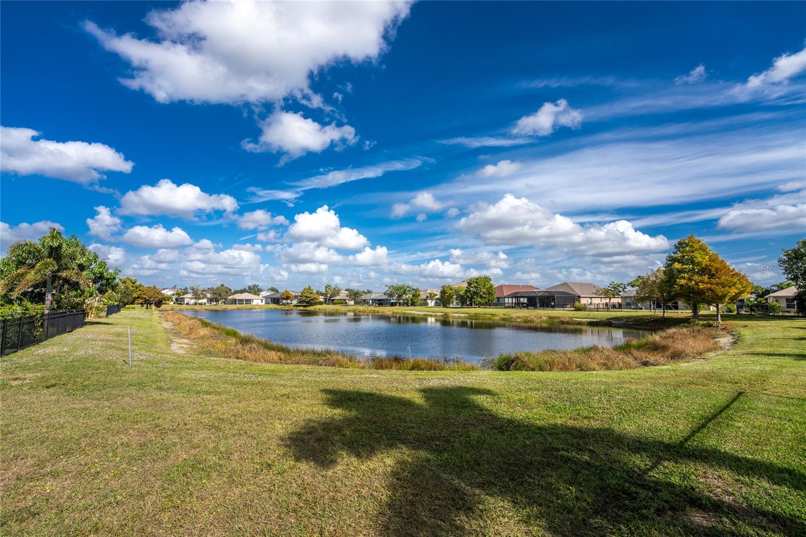 CREEKSIDE - Residential