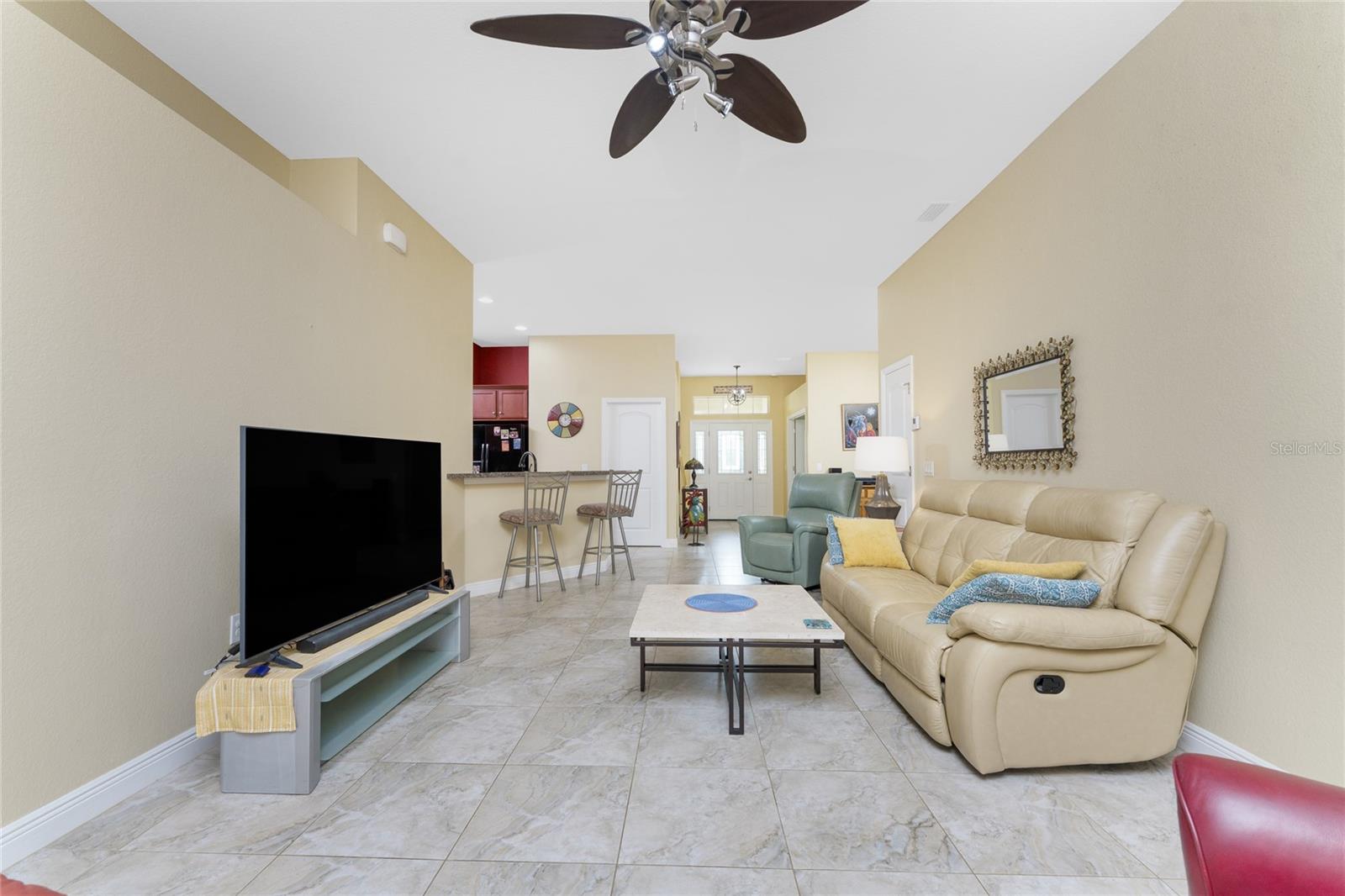 CREEKSIDE - Residential