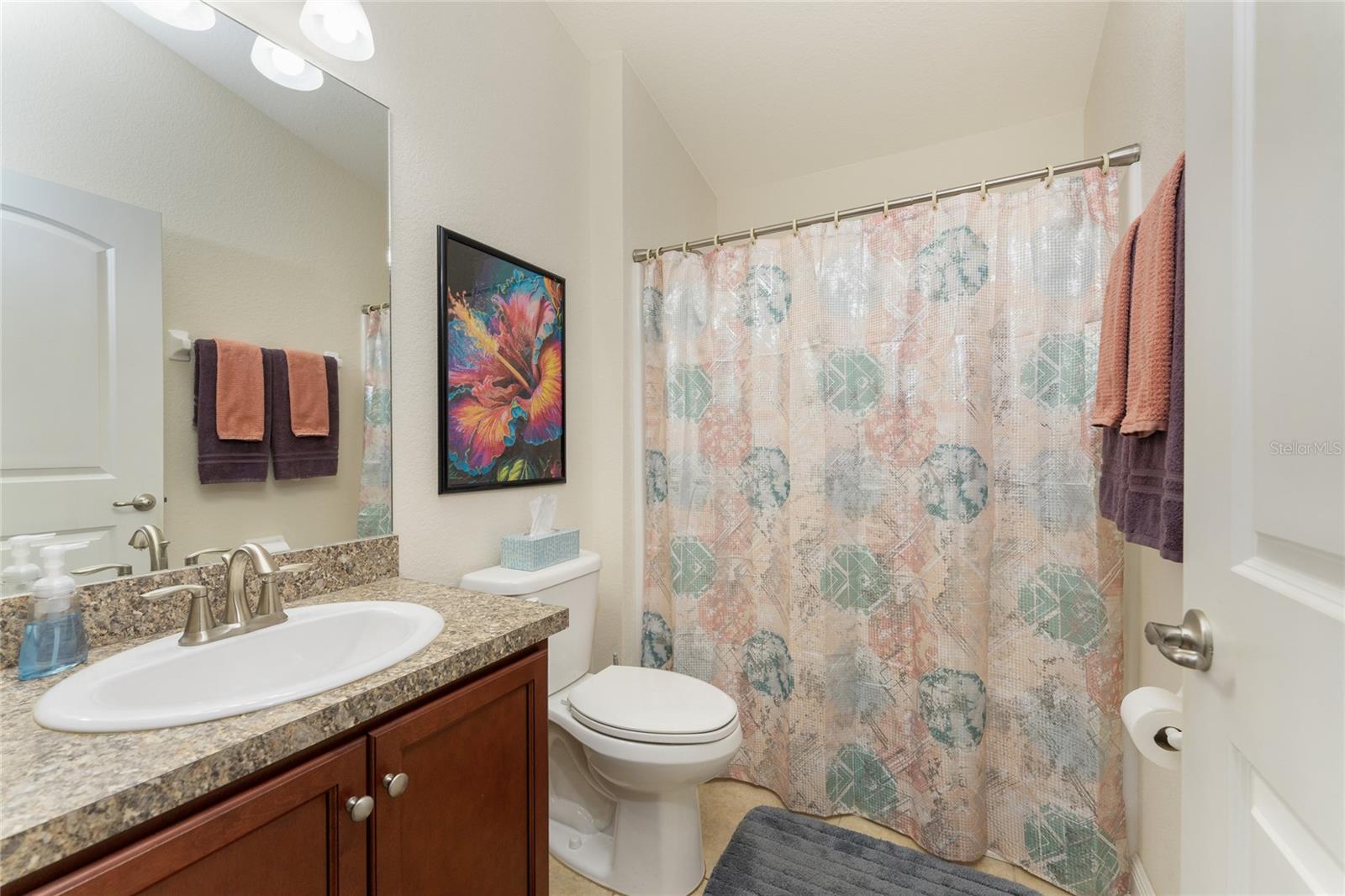 CREEKSIDE - Residential