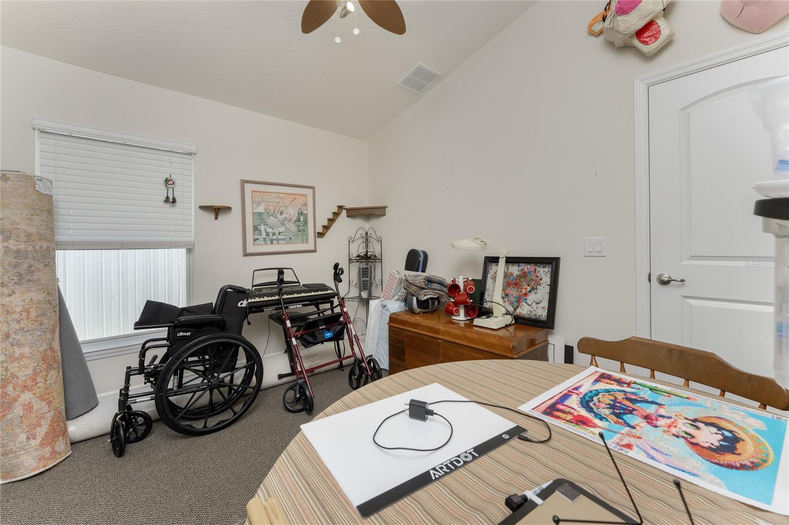 CREEKSIDE - Residential