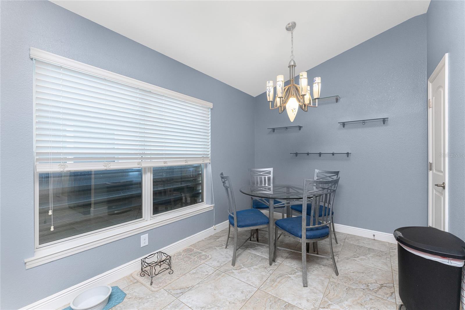 CREEKSIDE - Residential