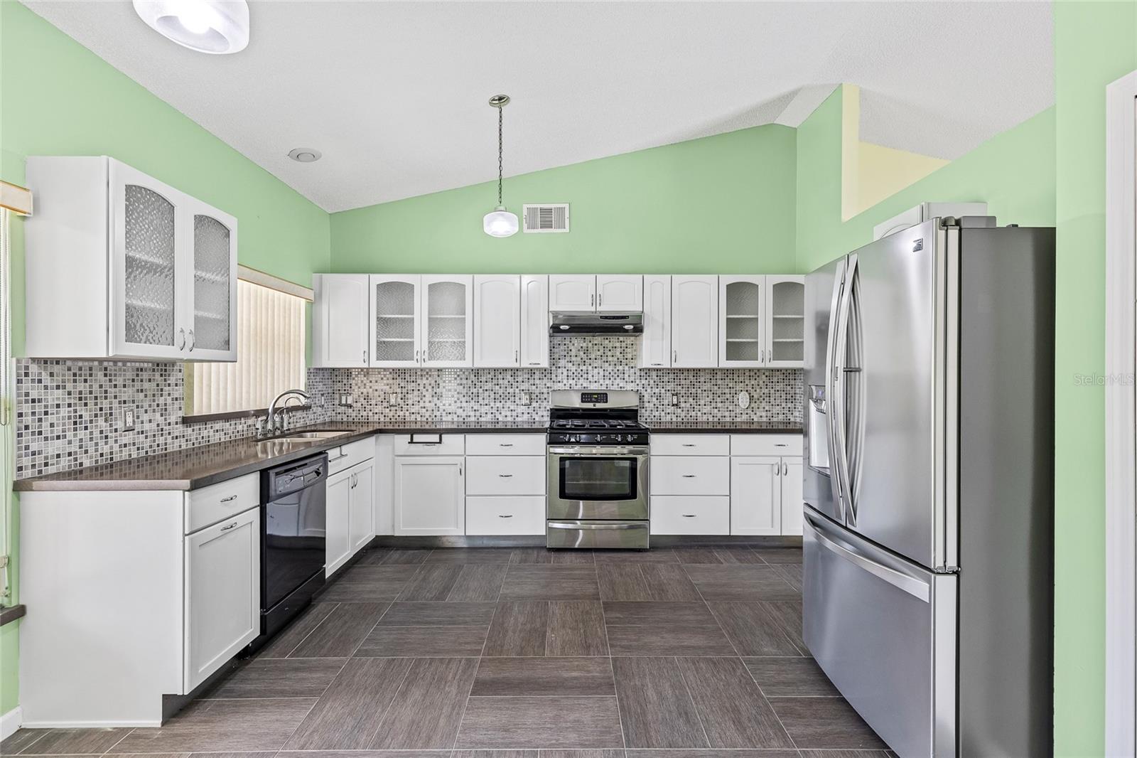 2437 TANDORI CIR