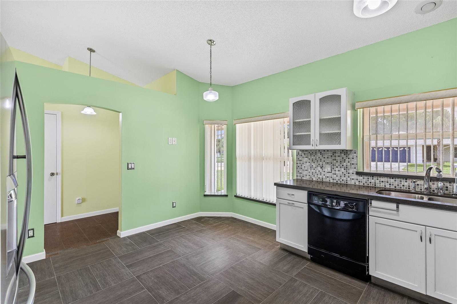 2437 TANDORI CIR
