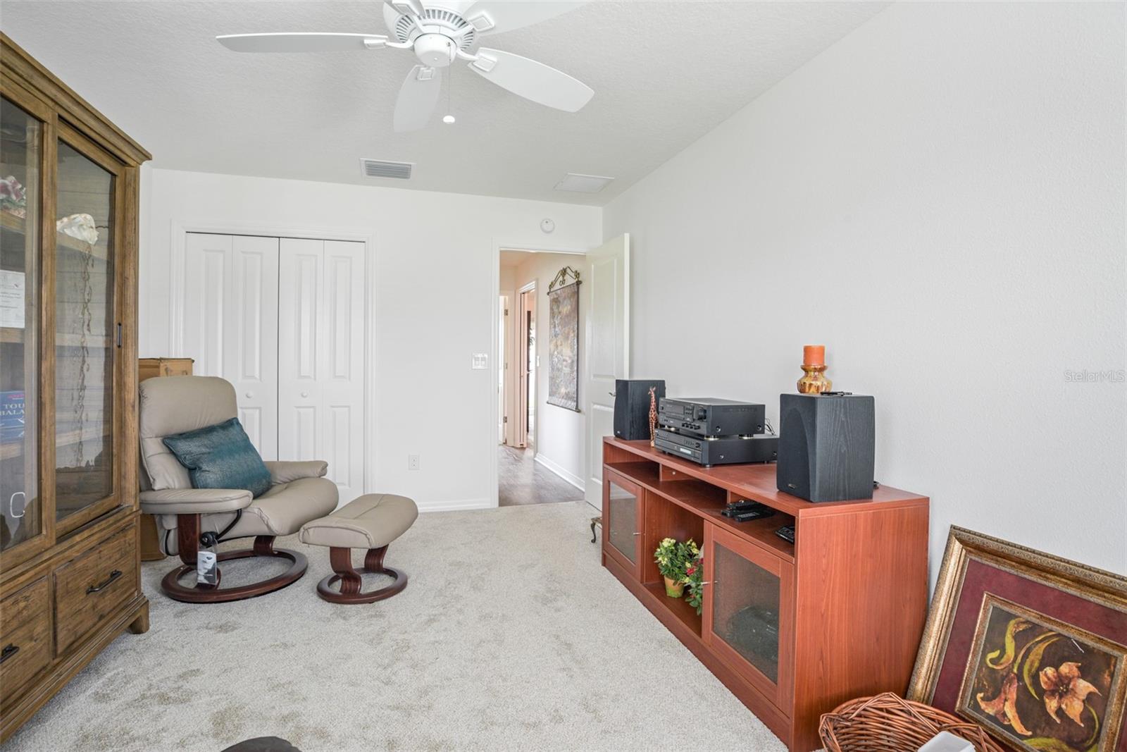 VILLAGES/SOUTHERN OAKS UN #99 - Residential