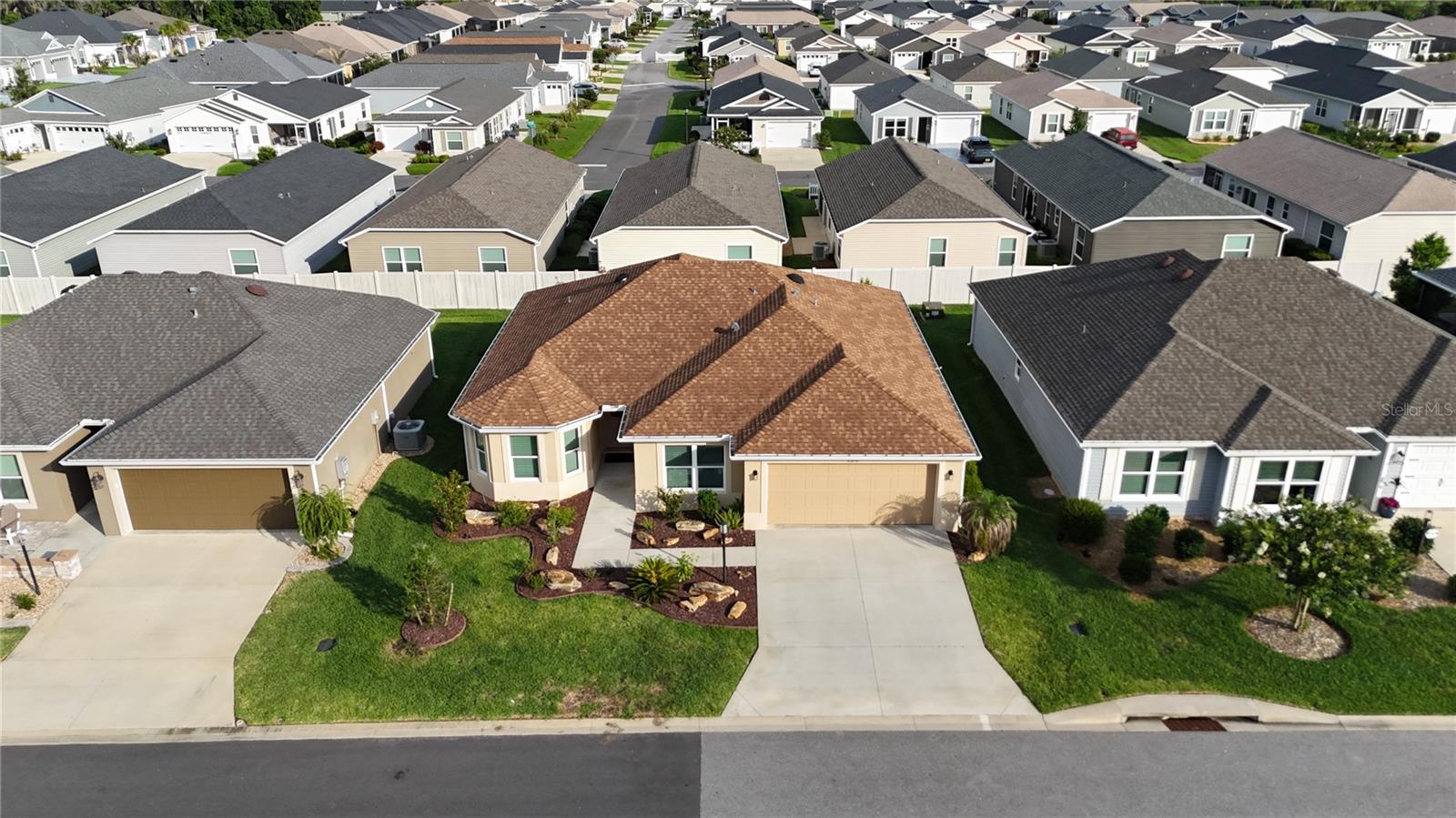 VILLAGES/SOUTHERN OAKS UN #99 - Residential
