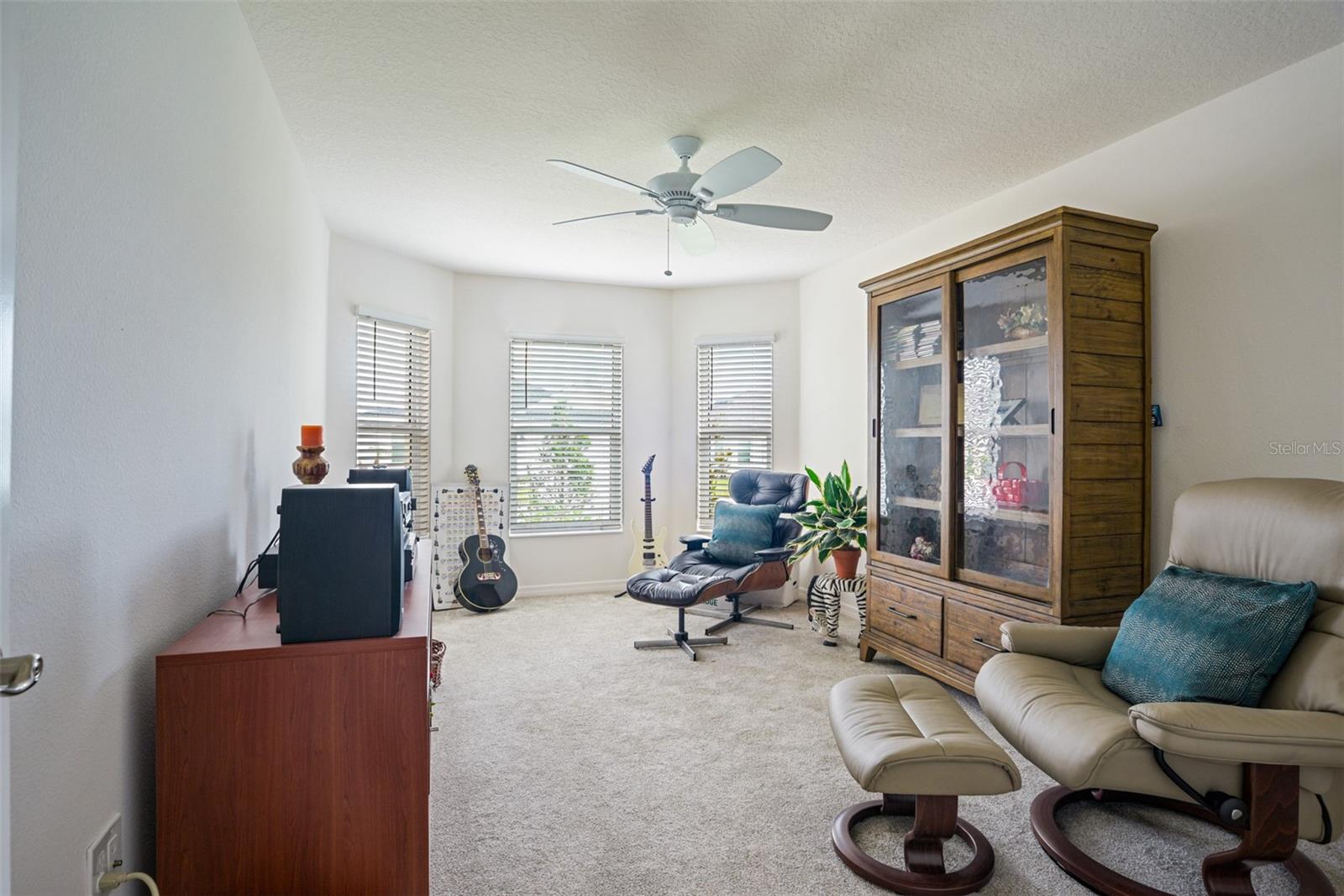 VILLAGES/SOUTHERN OAKS UN #99 - Residential