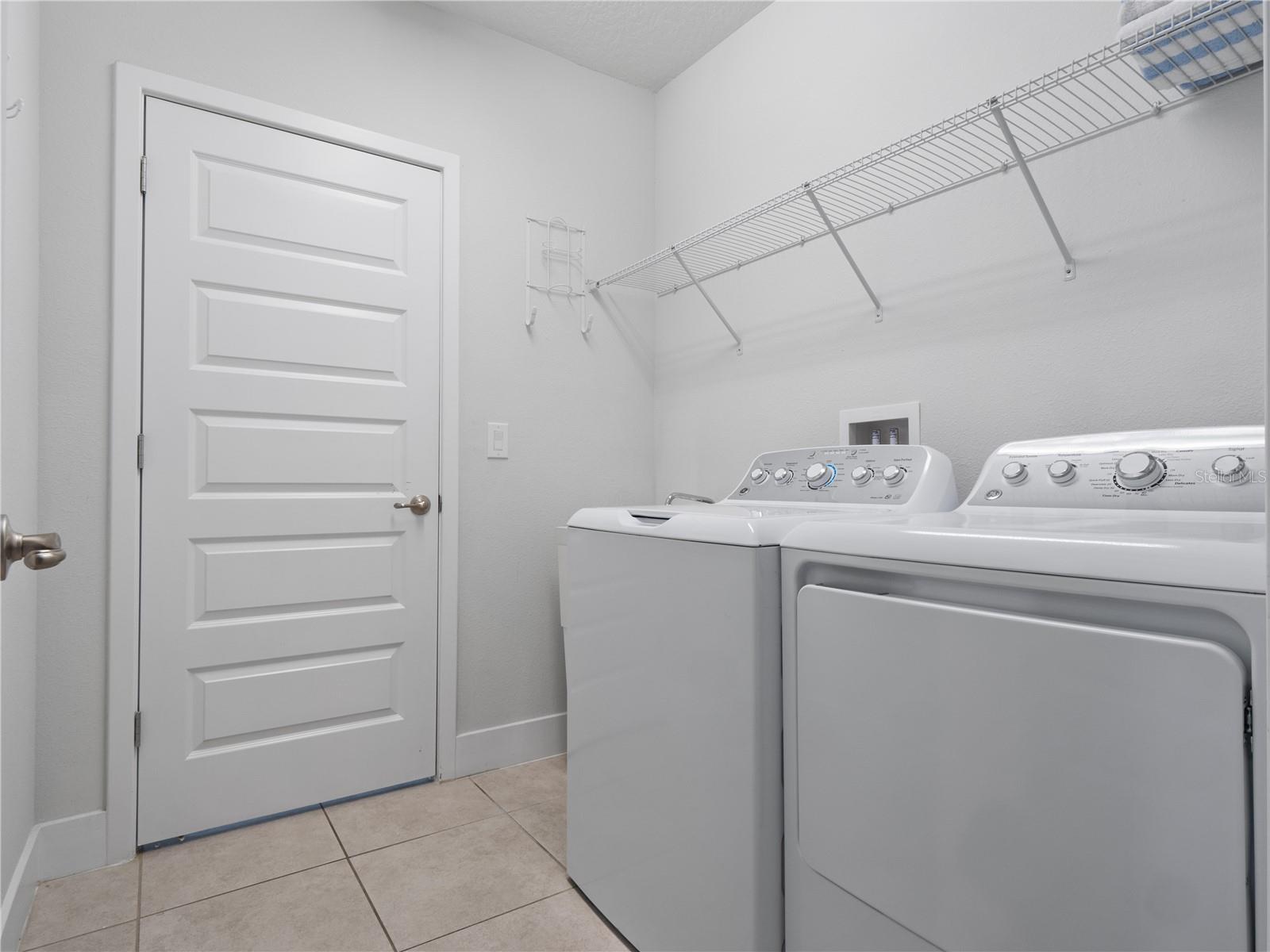 ENCORE RESORT/REUNION WEST - Residential