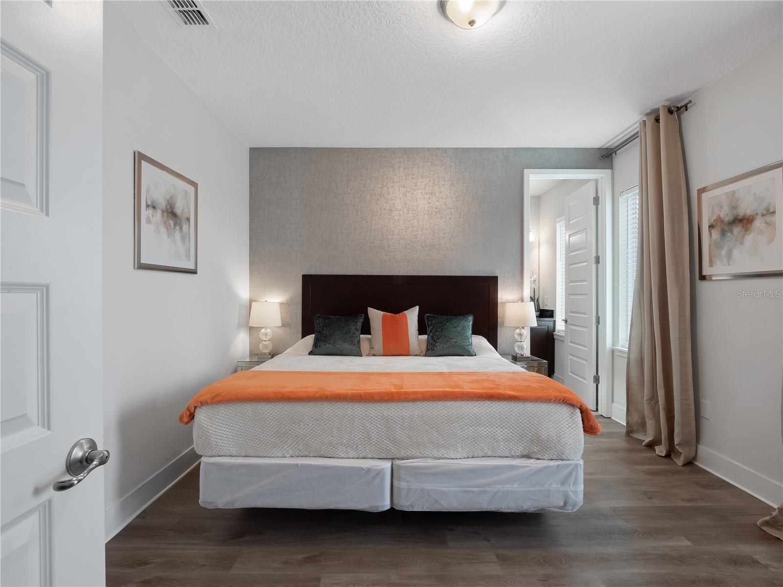 ENCORE RESORT/REUNION WEST - Residential