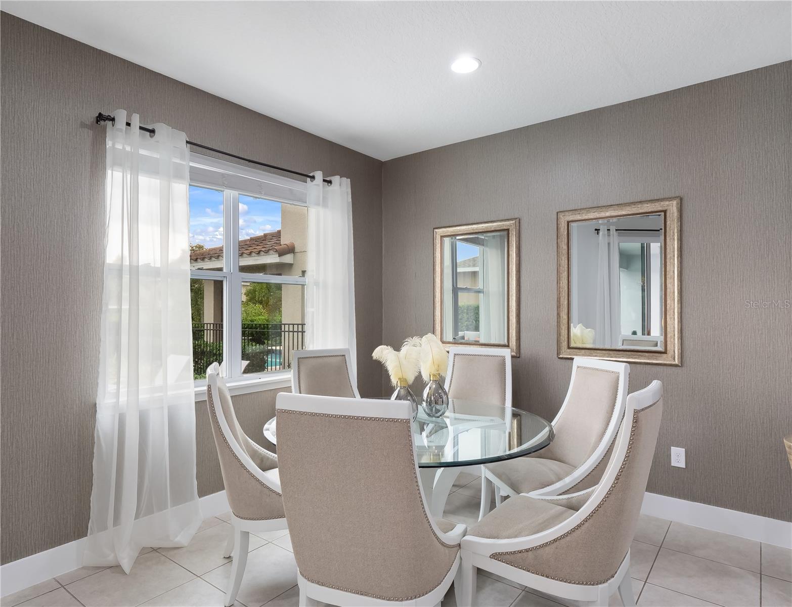 ENCORE RESORT/REUNION WEST - Residential