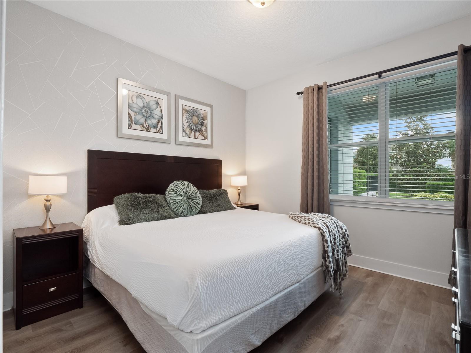 ENCORE RESORT/REUNION WEST - Residential