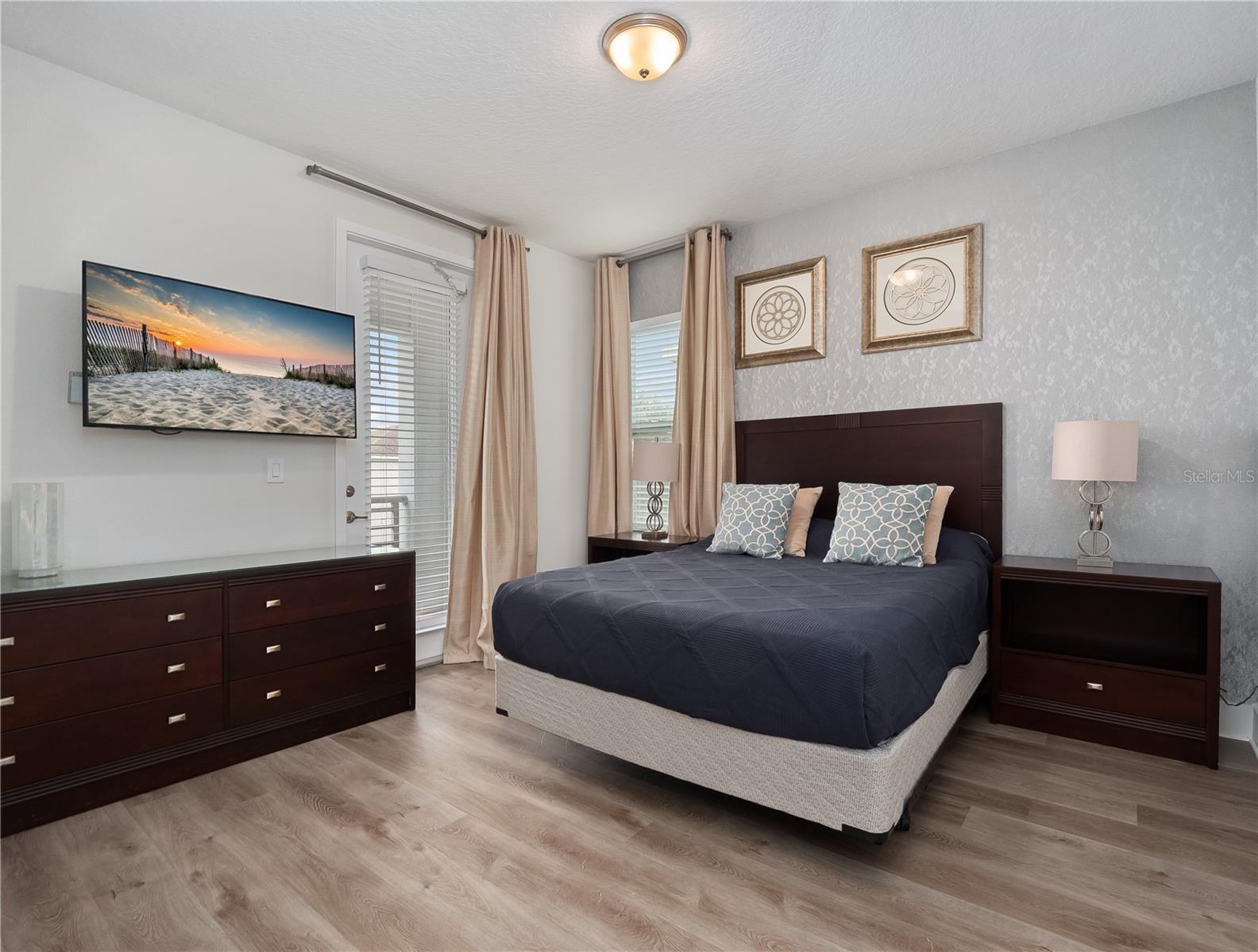 ENCORE RESORT/REUNION WEST - Residential