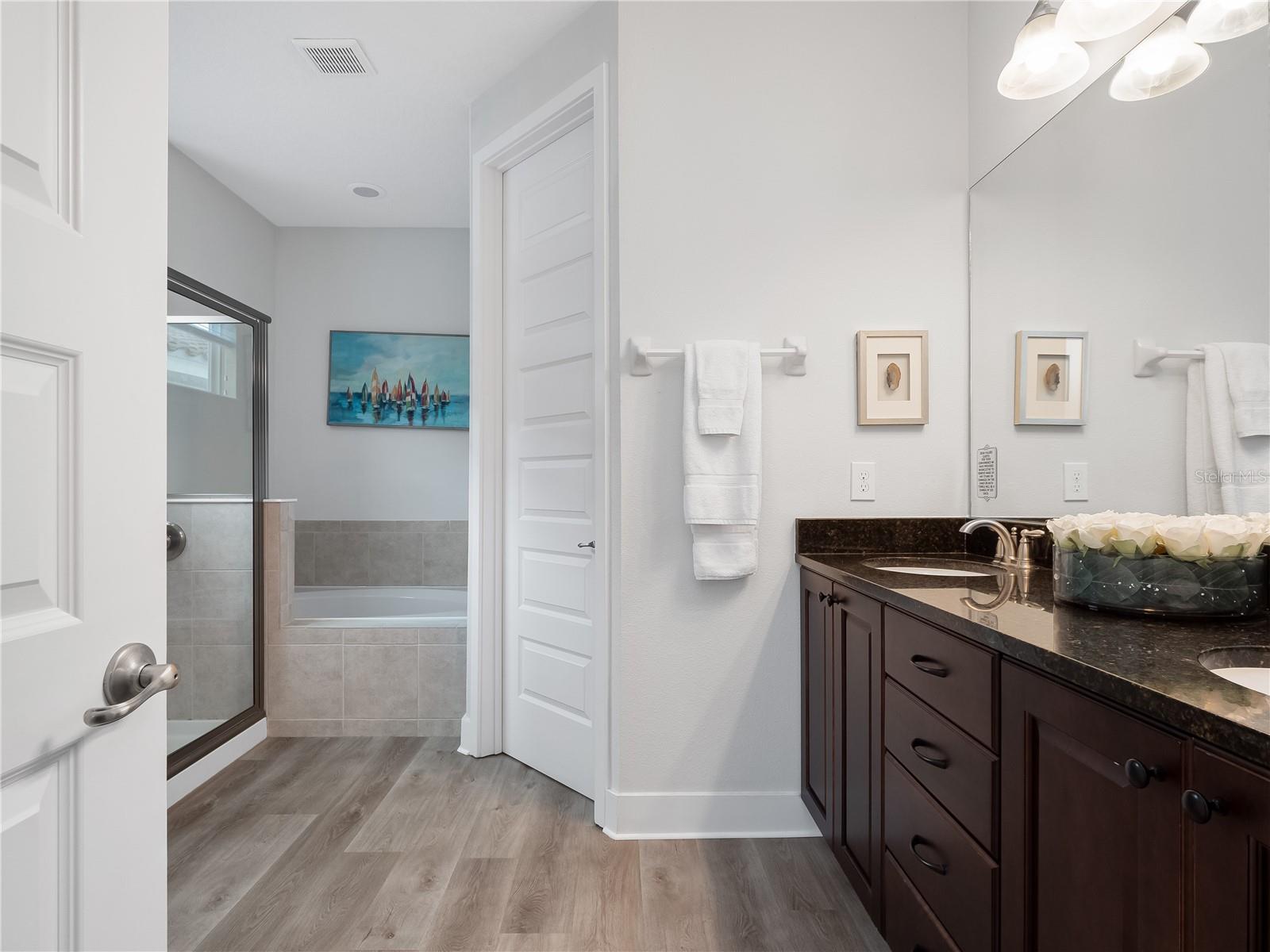 ENCORE RESORT/REUNION WEST - Residential