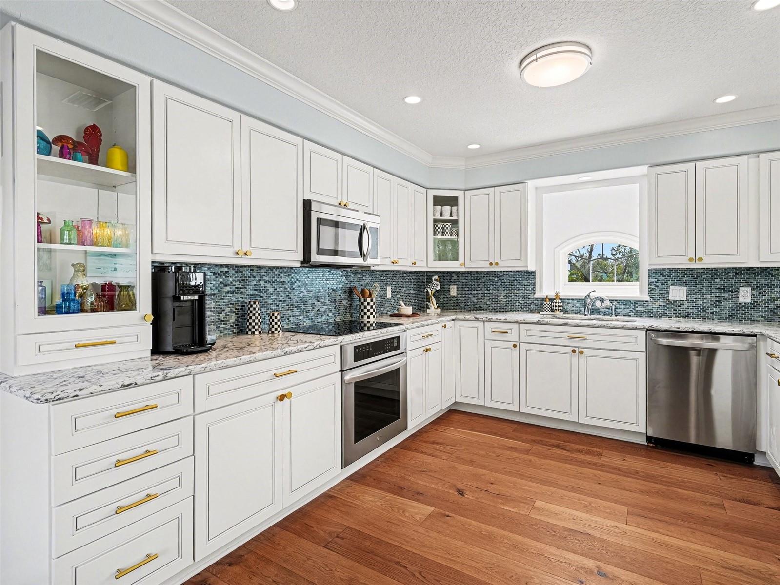 COCONUT BAYOU - Residential