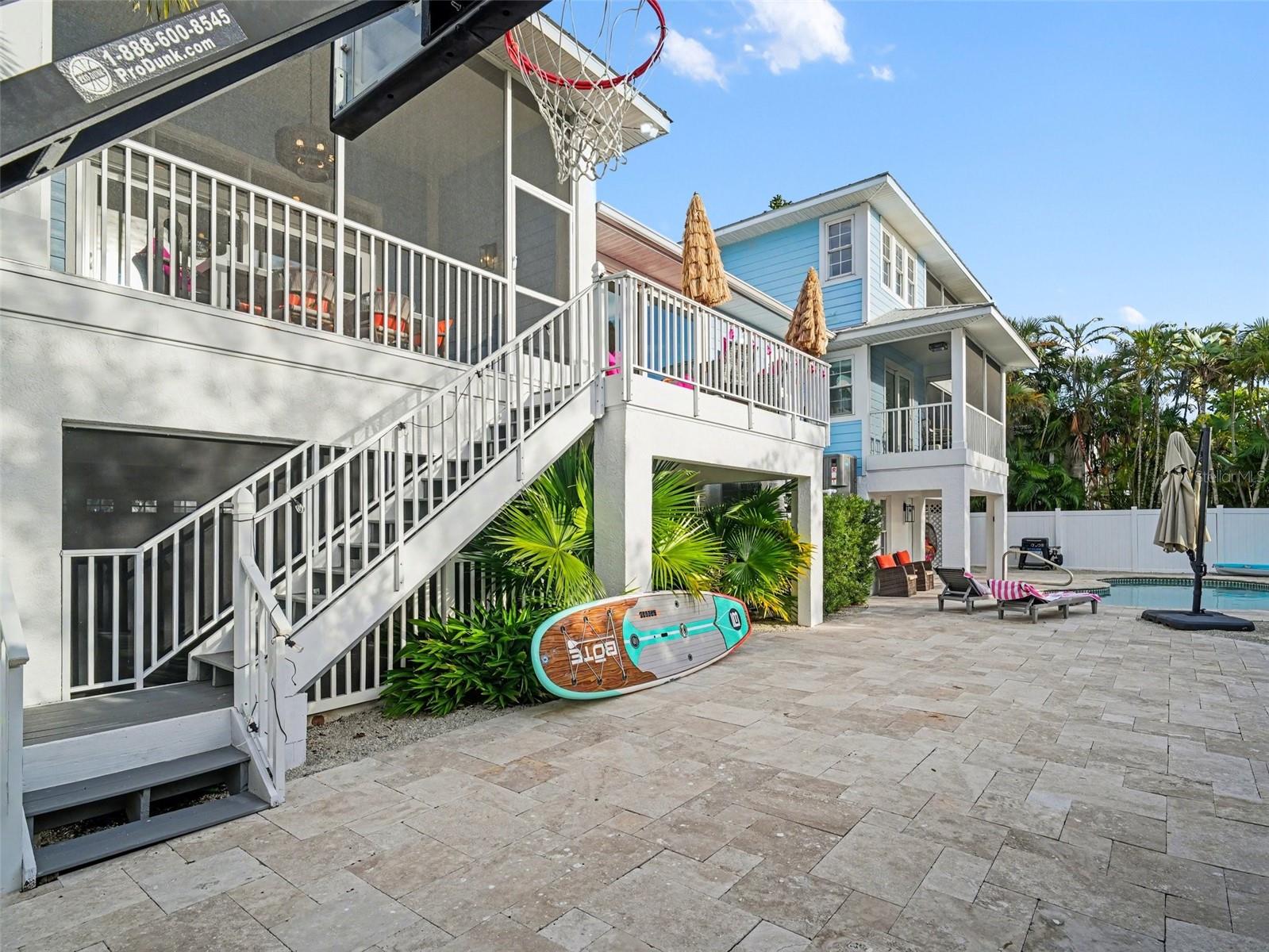 COCONUT BAYOU - Residential