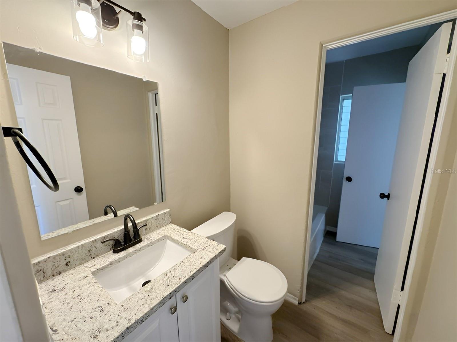 Casas a venda 2 - Jen Dantas 2136 LINDEN ROAD