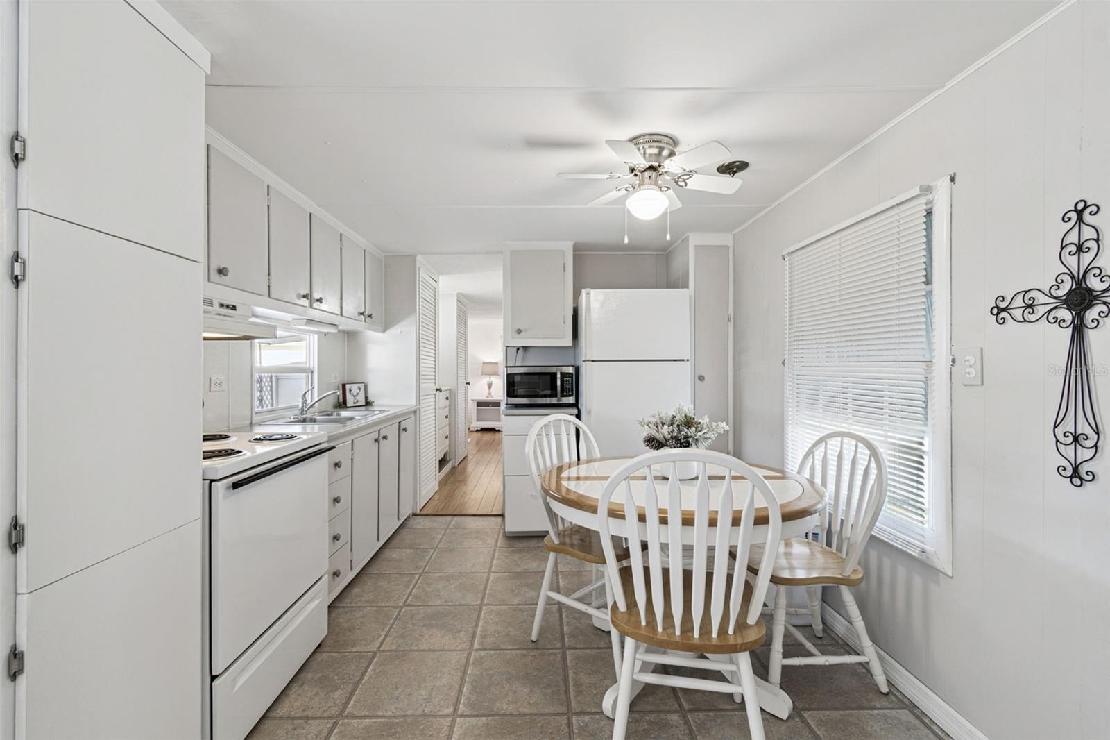 MIDWAY TRAILER COURT UNREC - Residential