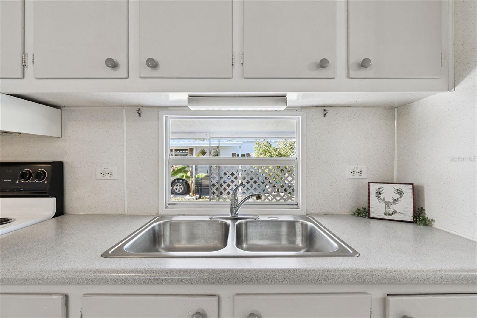 MIDWAY TRAILER COURT UNREC - Residential